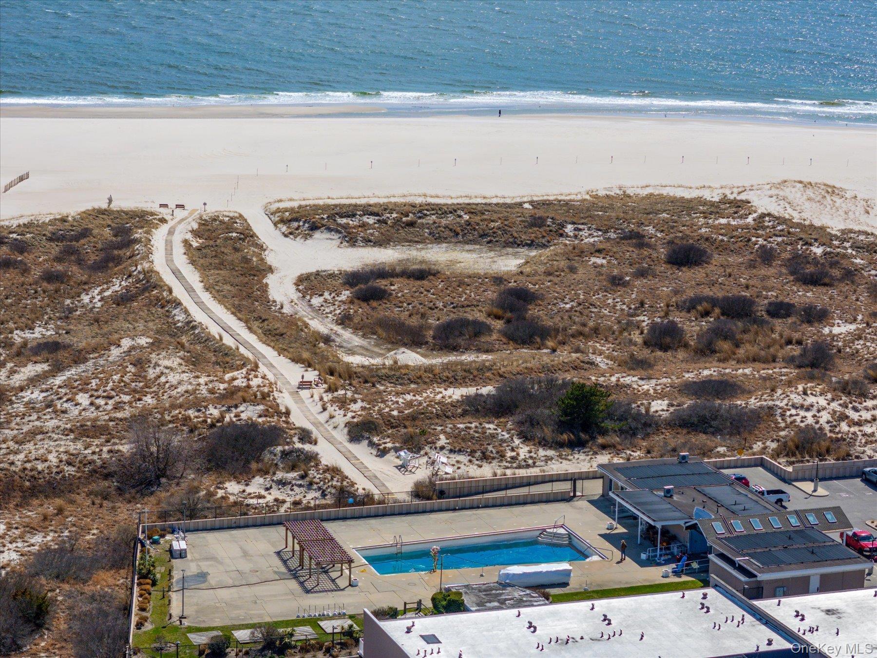 Condo Lido  Nassau County, NY 11561, MLS-981465-22