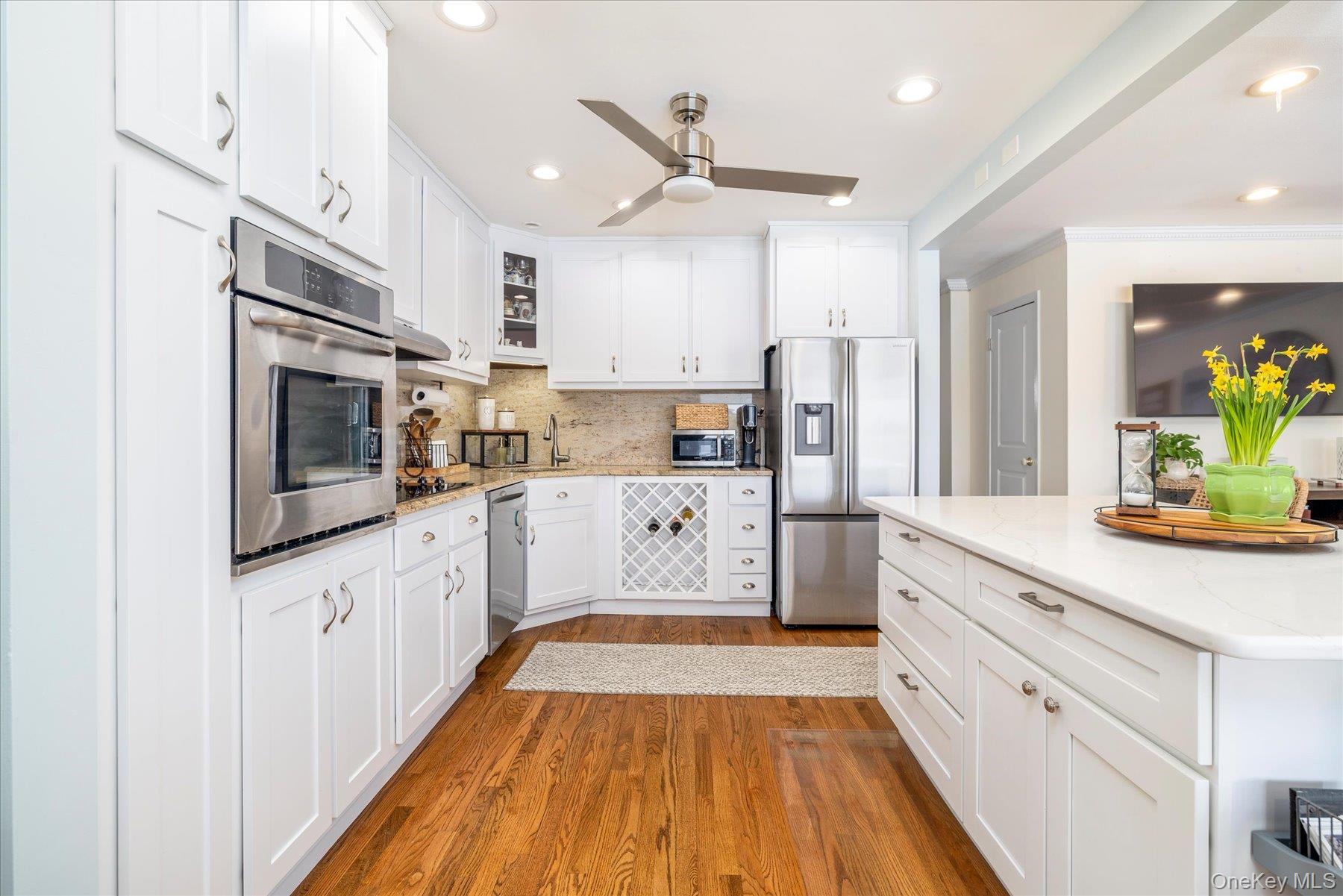 Condo Lido  Nassau County, NY 11561, MLS-981465-5