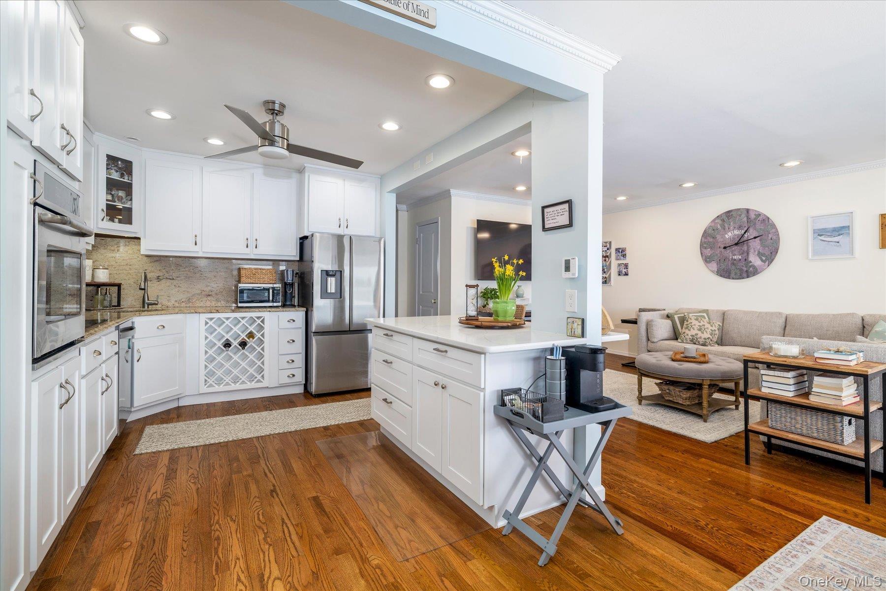 Condo Lido  Nassau County, NY 11561, MLS-981465-6