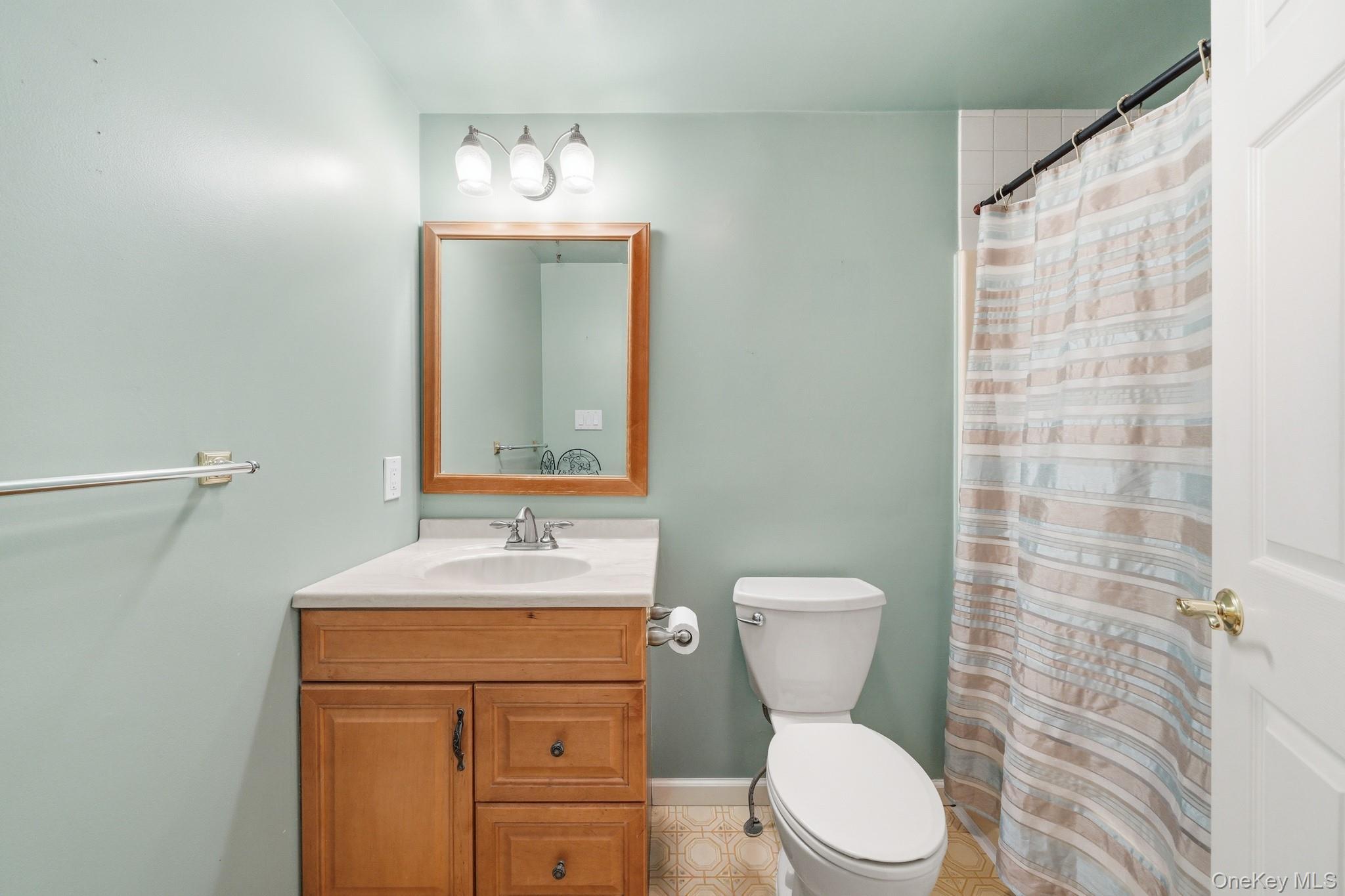 Single Family Meadow Sweet  Westchester County, NY 10567, MLS-981484-20