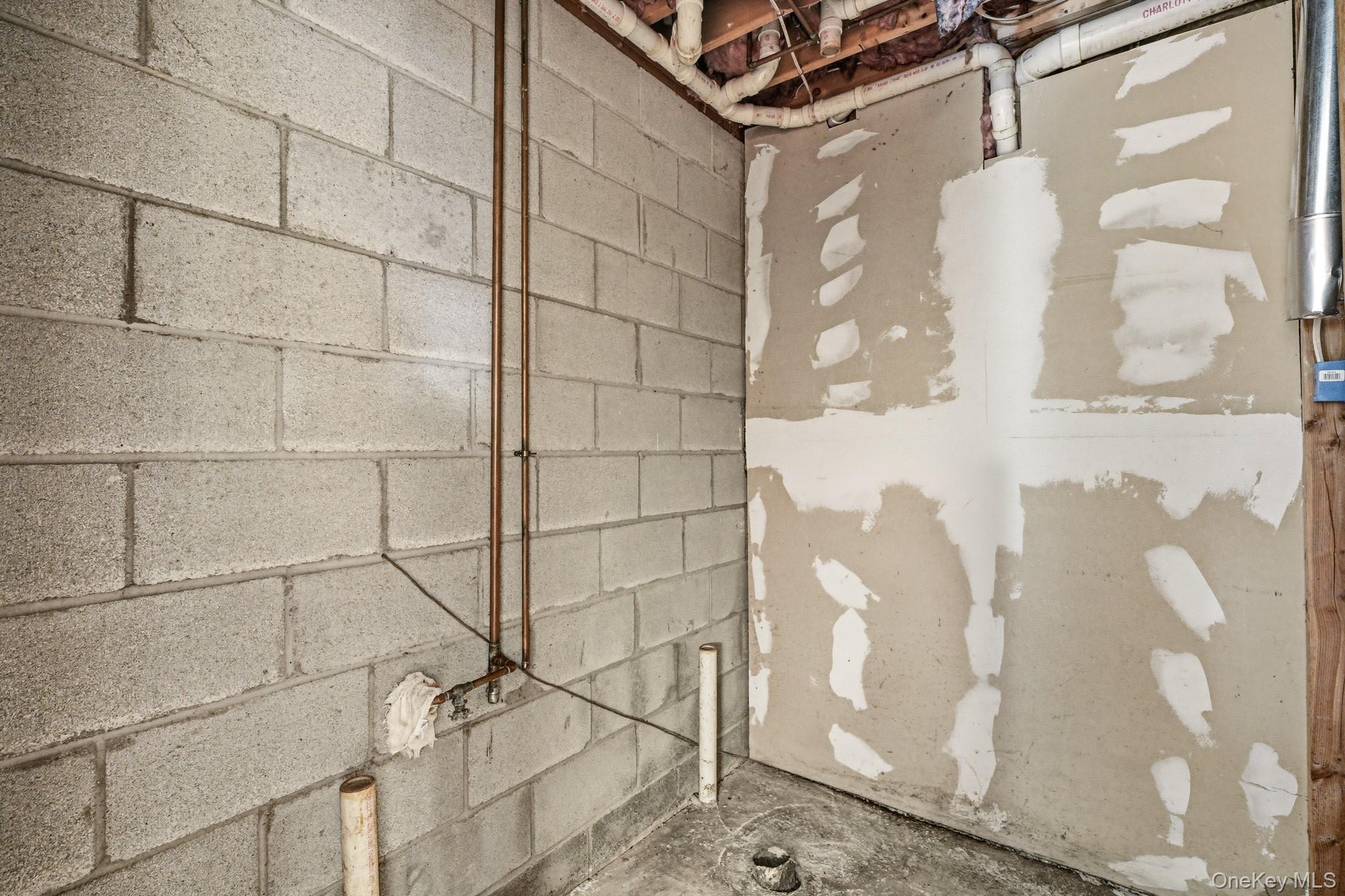 Single Family Meadow Sweet  Westchester County, NY 10567, MLS-981484-35