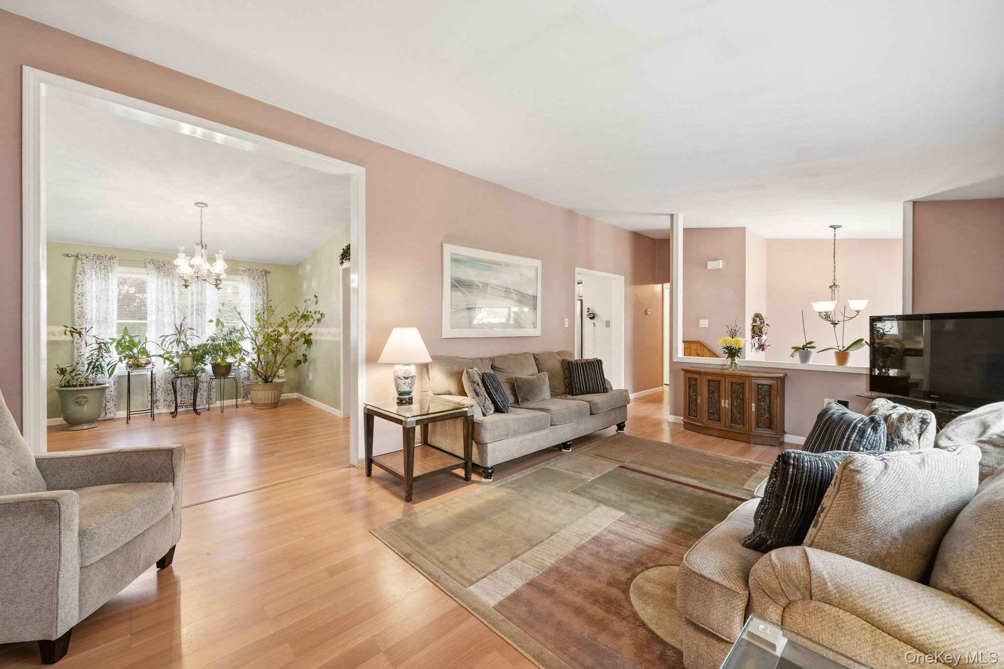 Single Family Meadow Sweet  Westchester County, NY 10567, MLS-981484-5