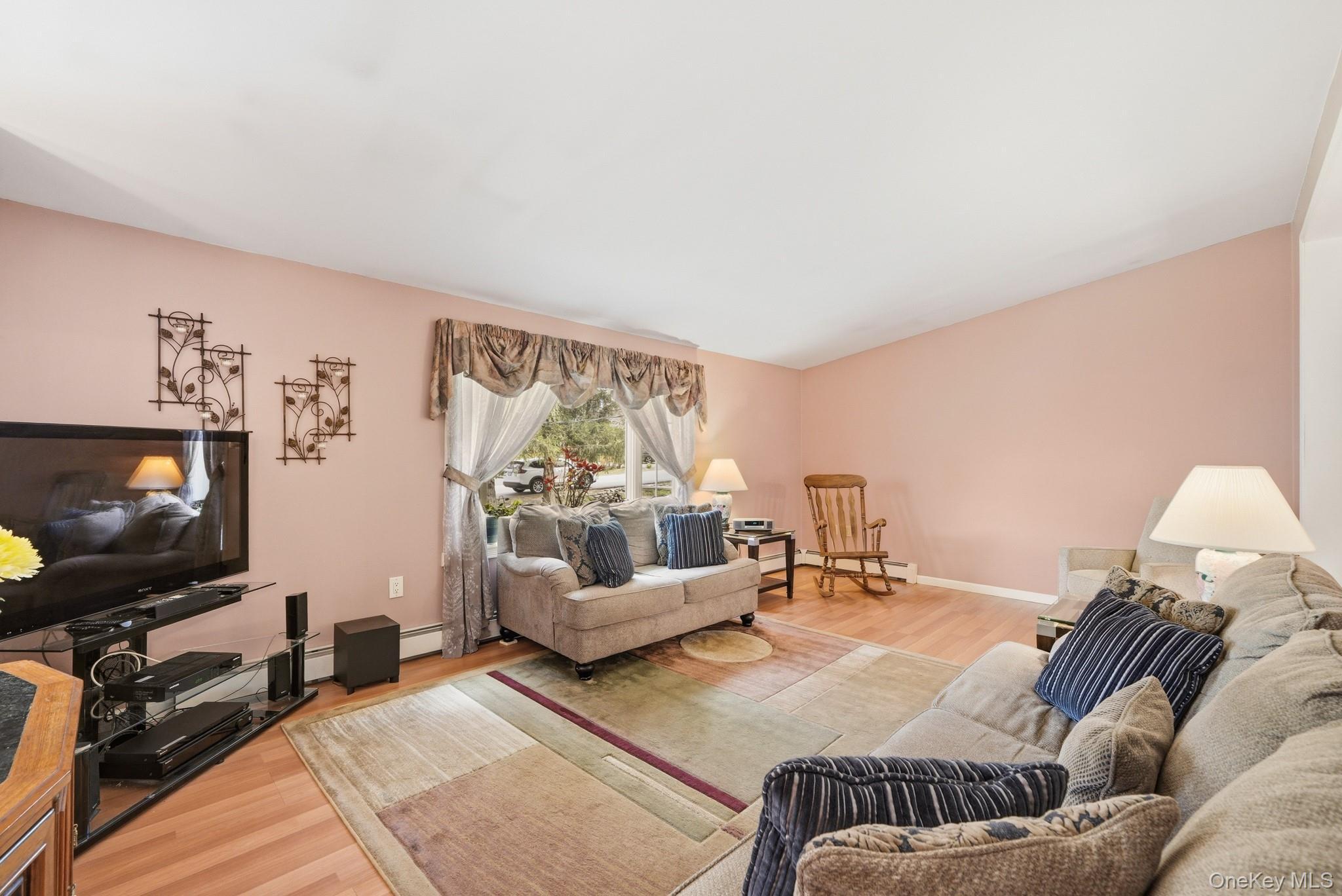 Single Family Meadow Sweet  Westchester County, NY 10567, MLS-981484-7