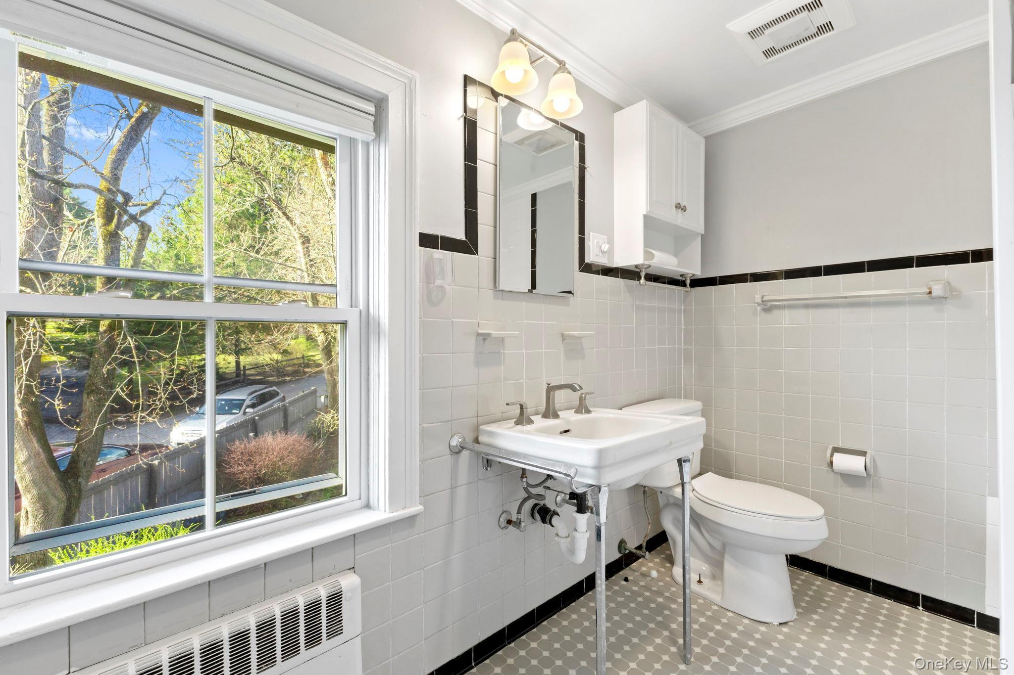 Single Family Rolling Hills Road Westchester County, NY 10594, MLS-981518-32