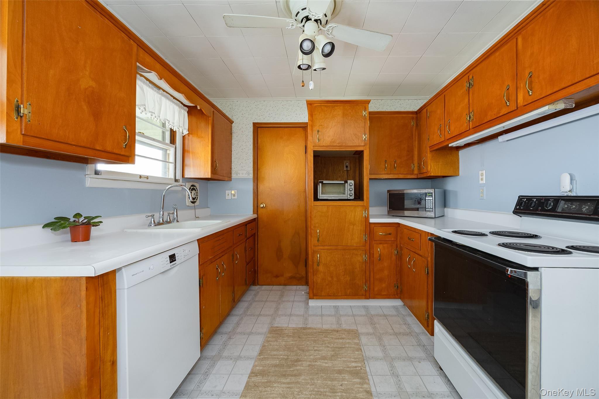 Single Family Cherrywood  Dutchess County, NY 12524, MLS-981527-7