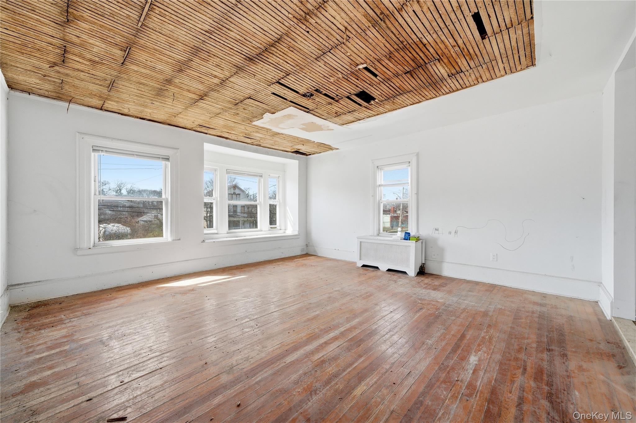 Single Family Dickens  Queens, NY 11691, MLS-981541-14