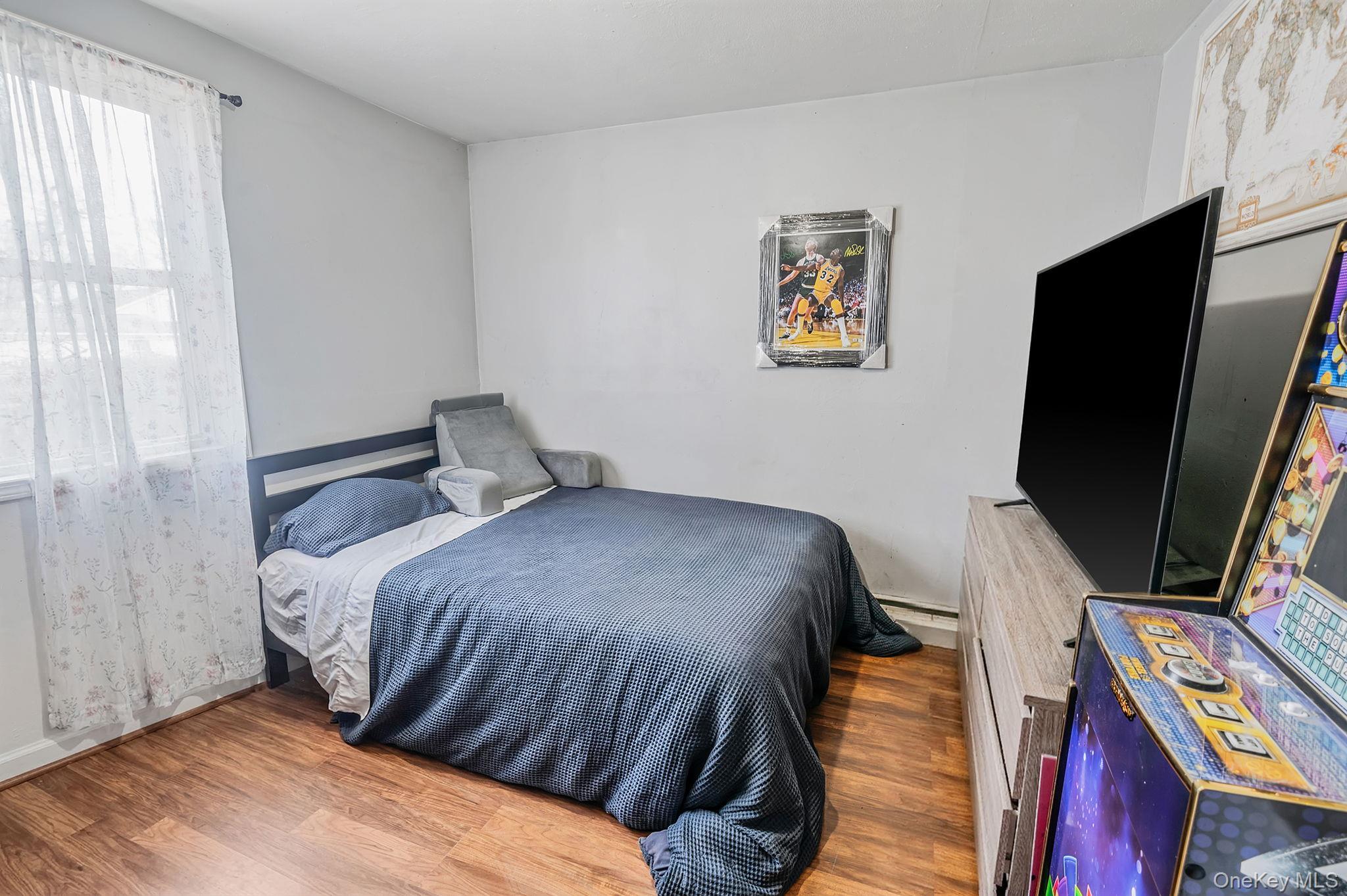 Single Family Wendy  Suffolk County, NY 11738, MLS-981550-13