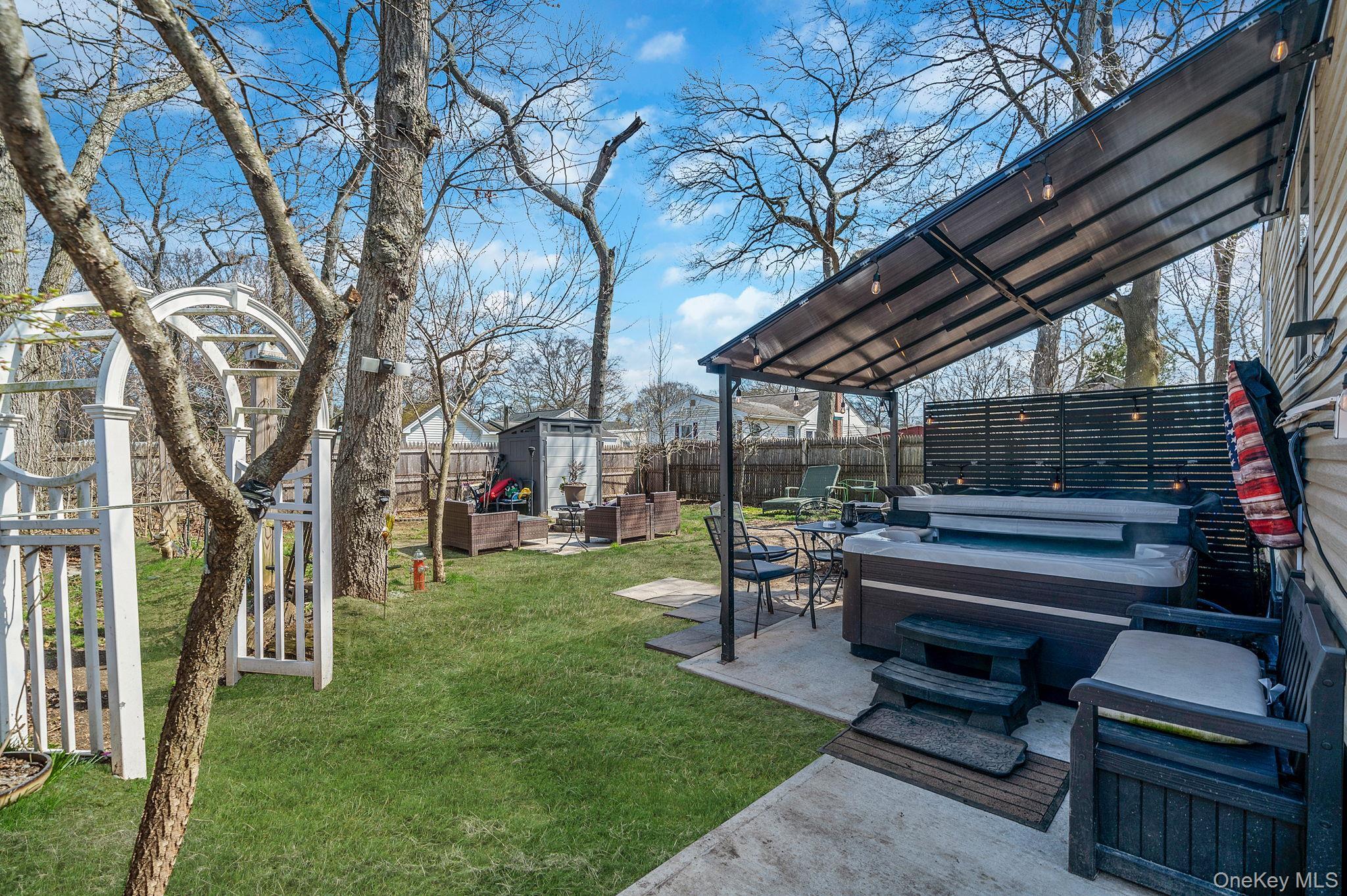 Single Family Wendy  Suffolk County, NY 11738, MLS-981550-17