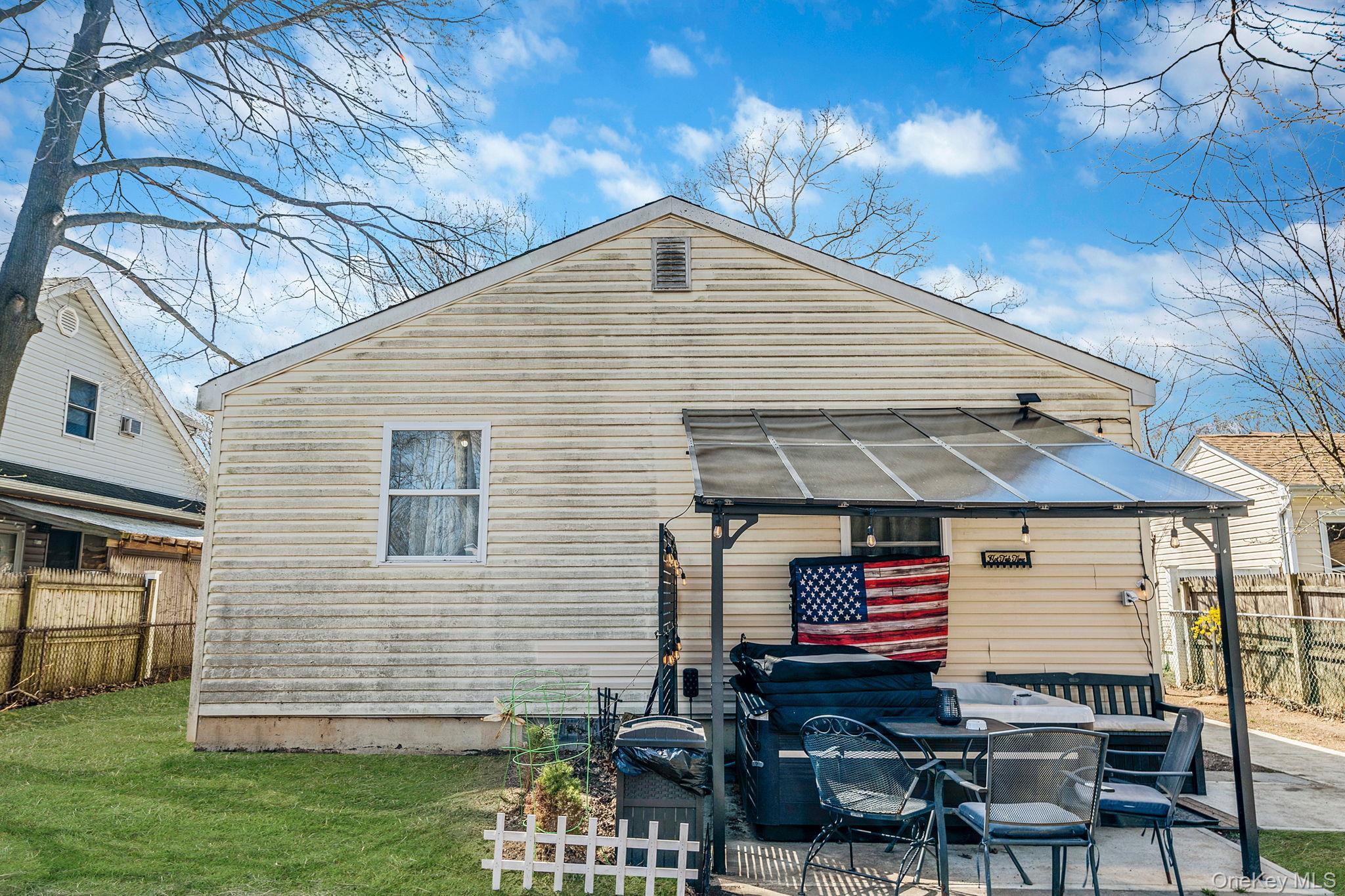 Single Family Wendy  Suffolk County, NY 11738, MLS-981550-19