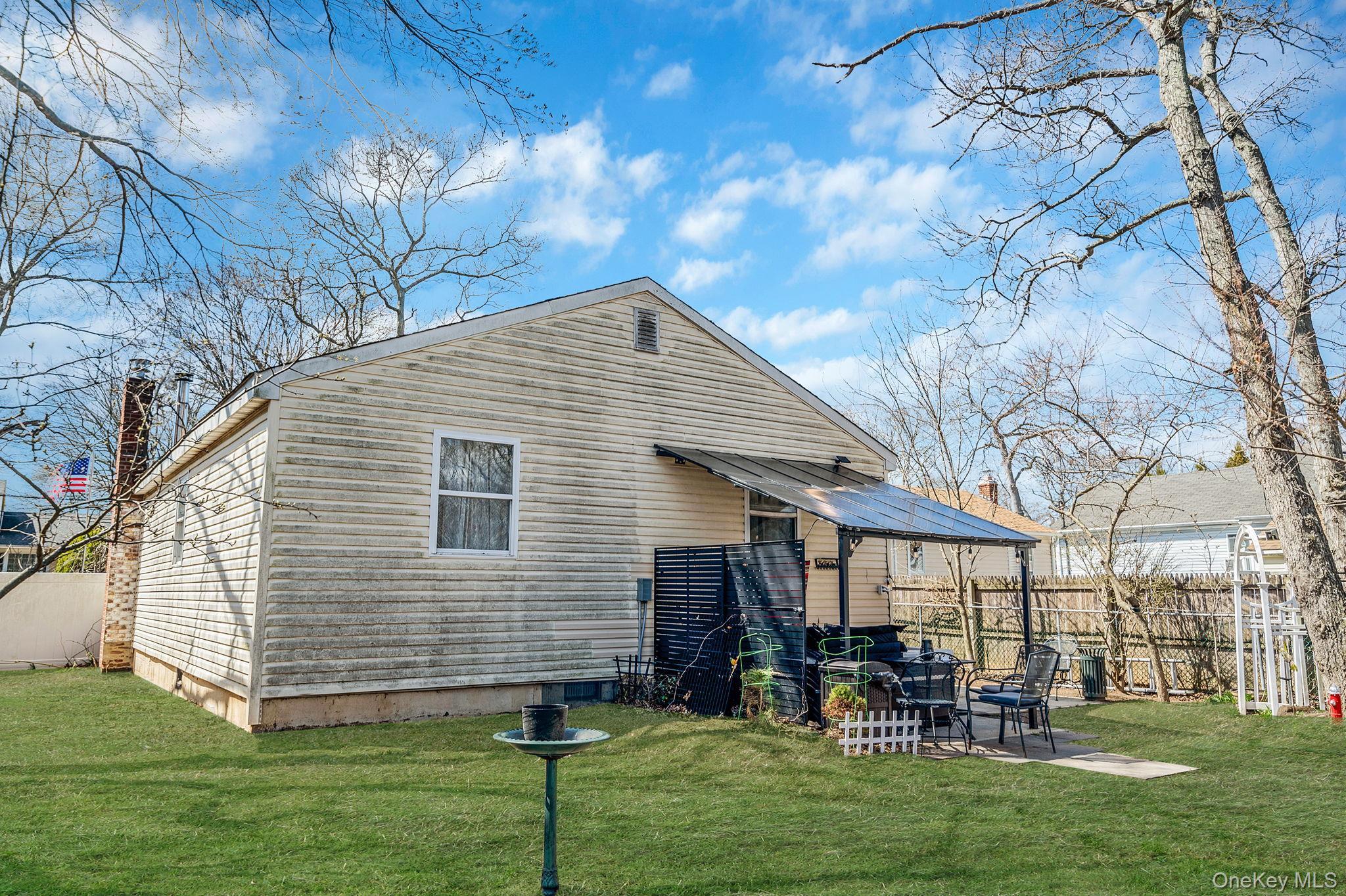 Single Family Wendy  Suffolk County, NY 11738, MLS-981550-20