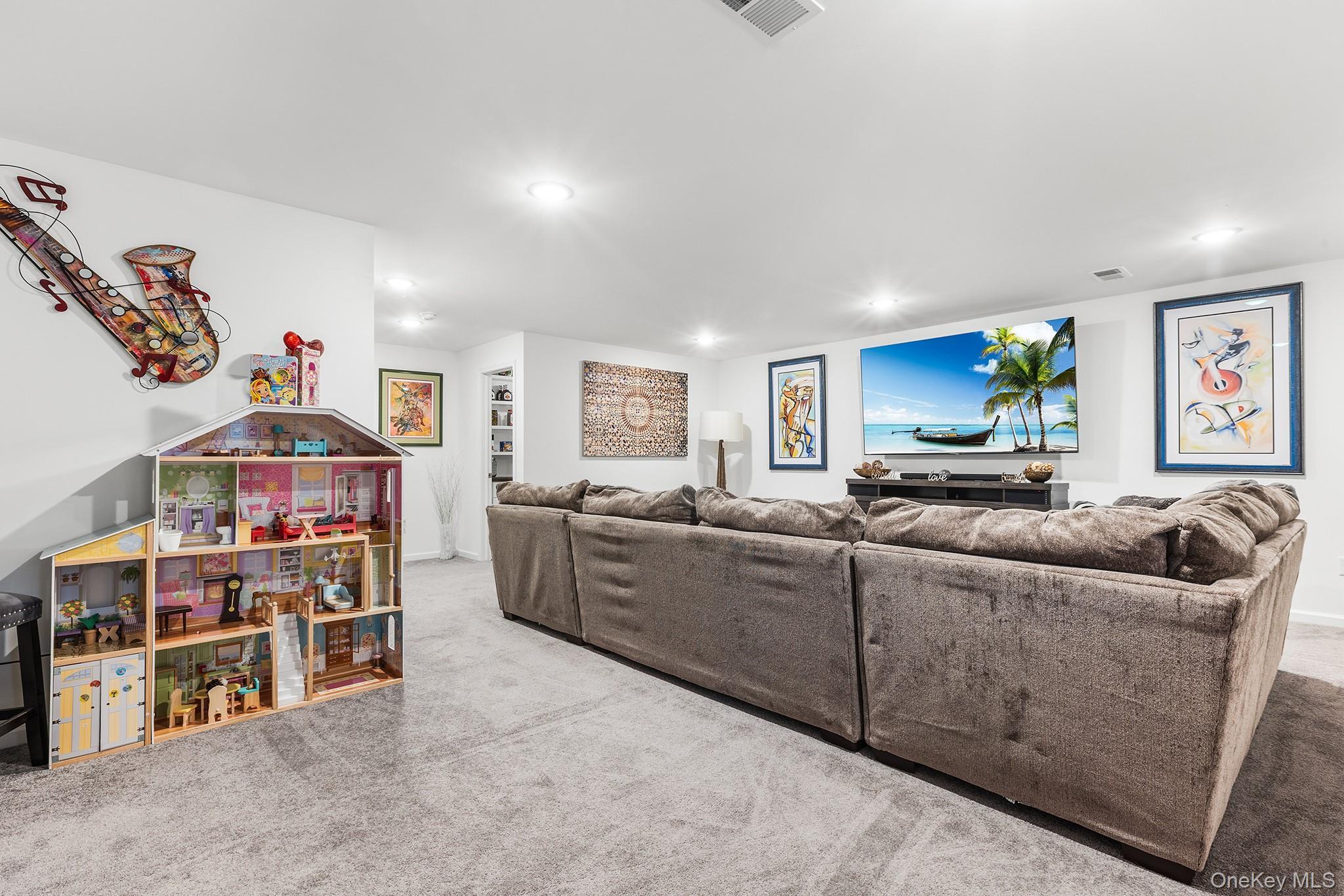 Single Family Magnolia Park  Orange County, NY 10940, MLS-981574-24