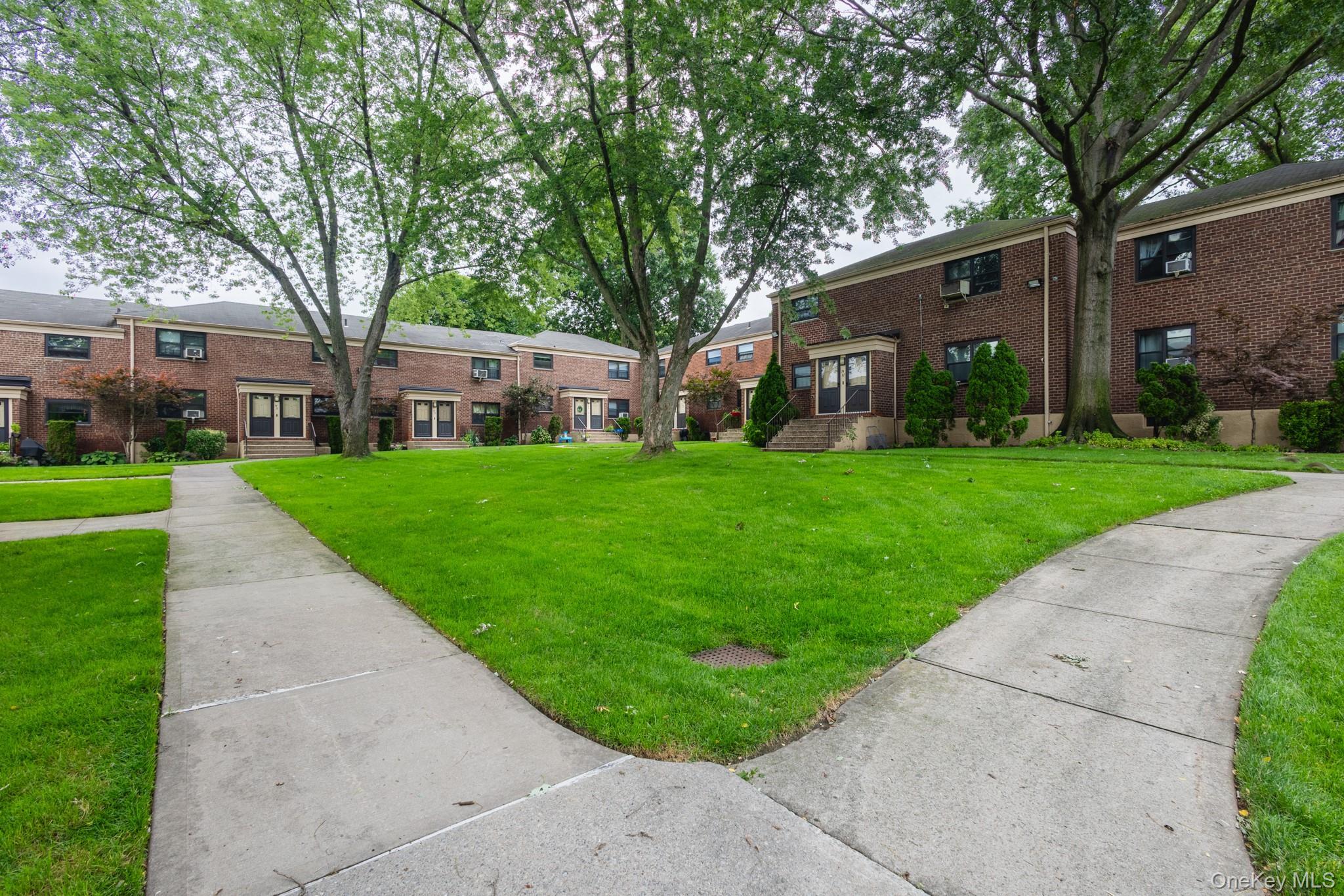 Coop 220th  Queens, NY 11364, MLS-981587-9