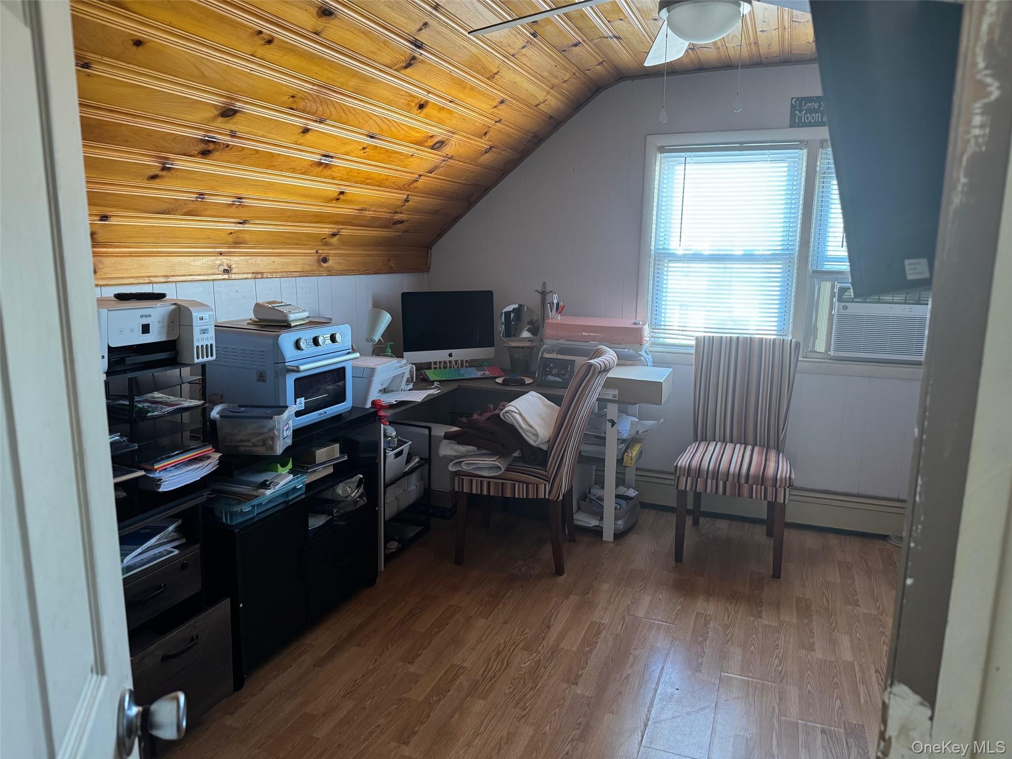 Single Family Wood  Nassau County, NY 11563, MLS-981593-21