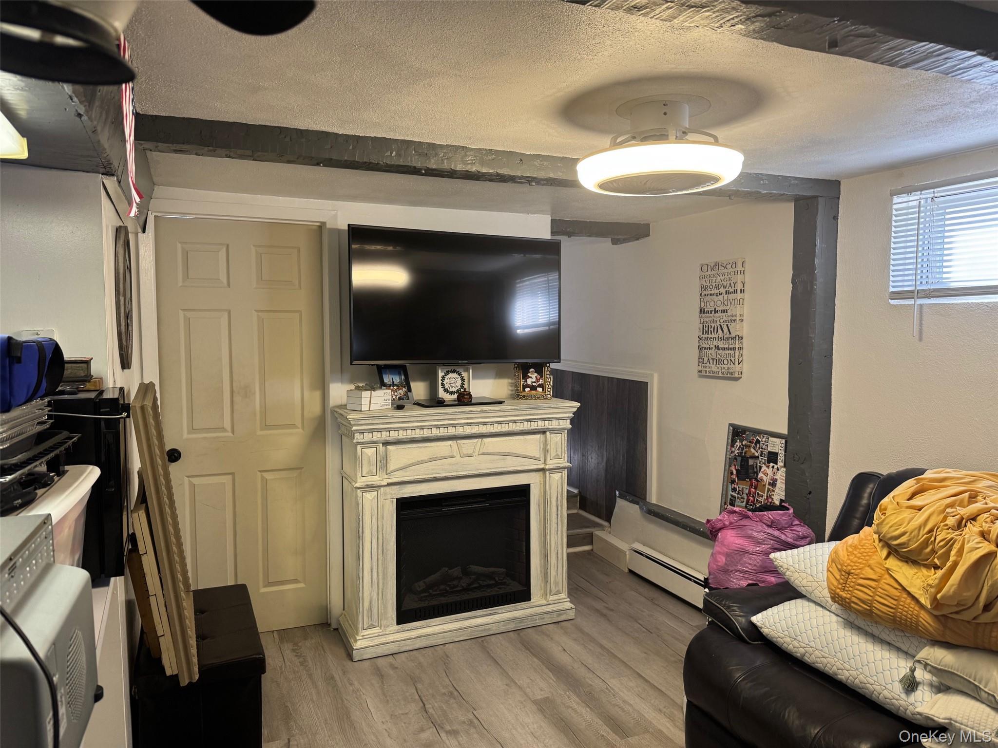 Single Family Wood  Nassau County, NY 11563, MLS-981593-28