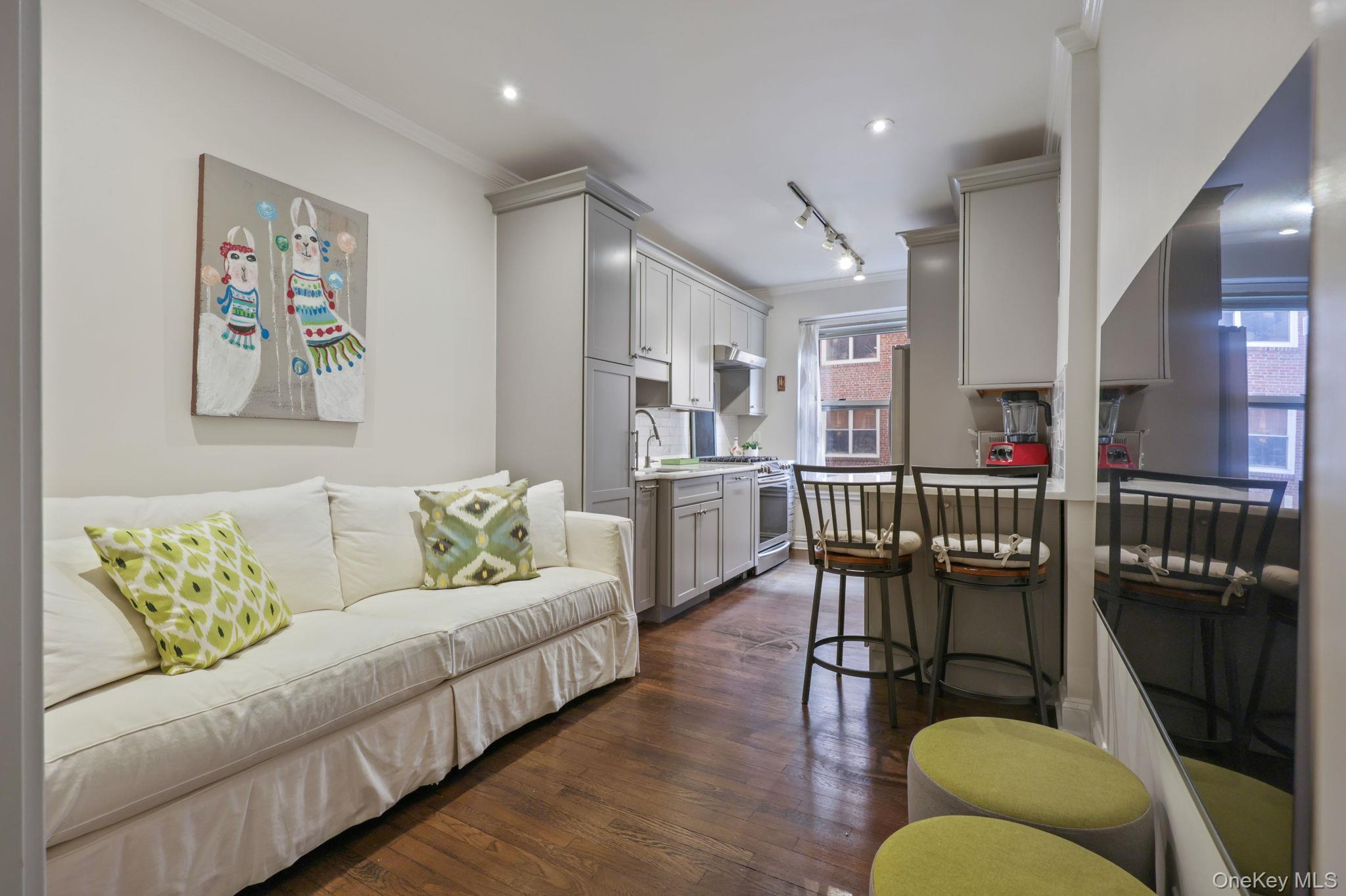 Coop Bronxville Road  Westchester County, NY 10708, MLS-981601-7