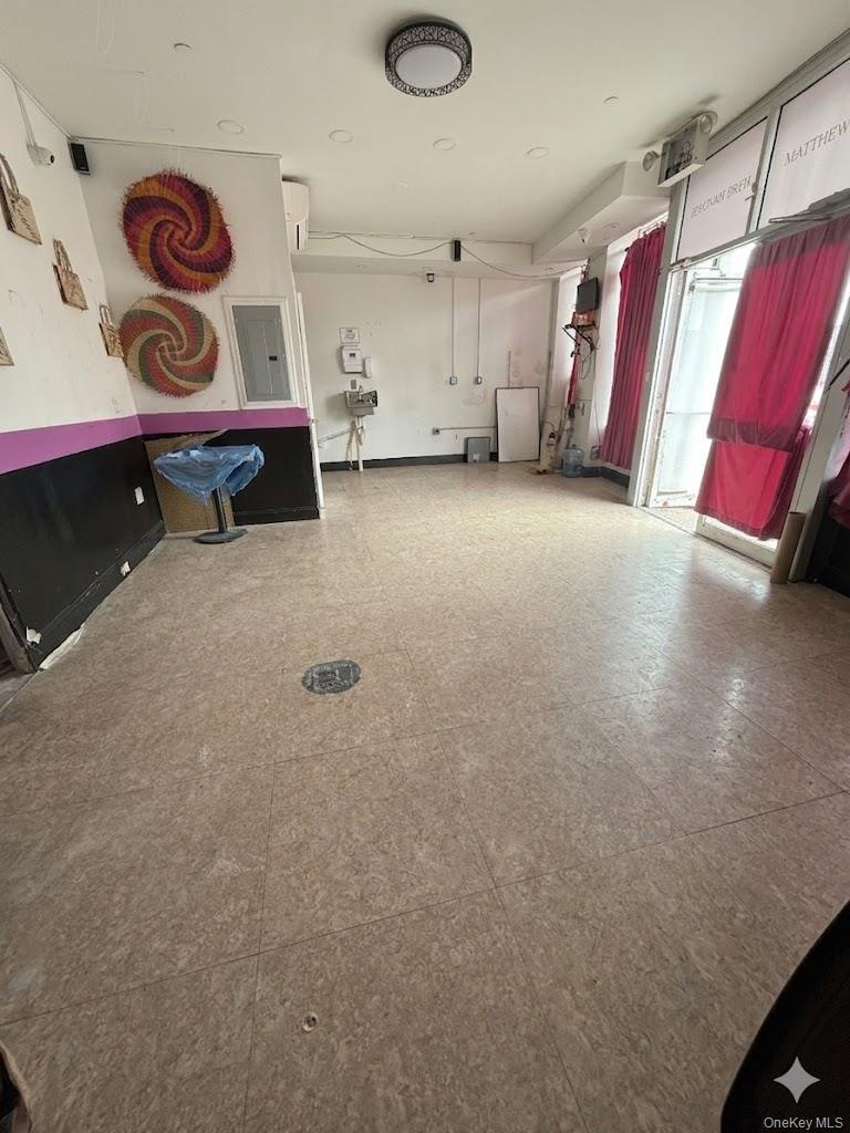 Commercial Lease Queens  Queens, NY 11373, MLS-981609-3