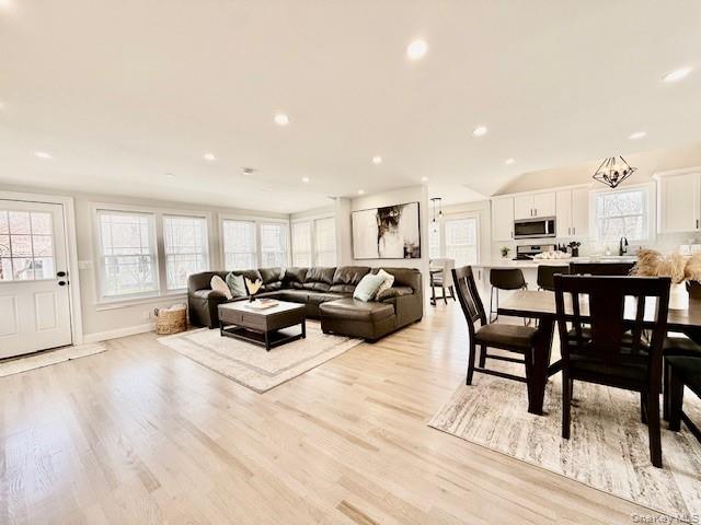 Single Family Sound  Suffolk County, NY 11944, MLS-981622-21