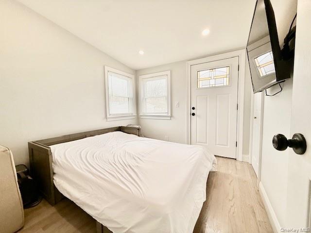 Single Family Sound  Suffolk County, NY 11944, MLS-981622-27
