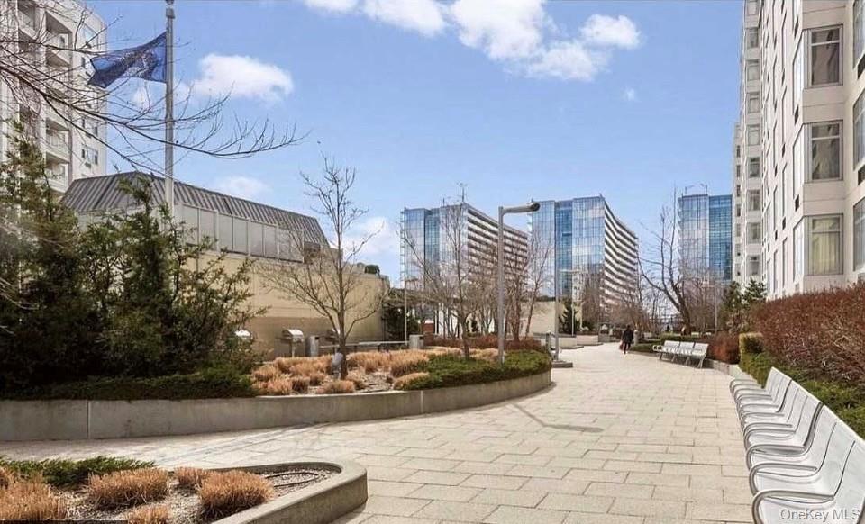 Condo 40th  Queens, NY 11354, MLS-981662-11