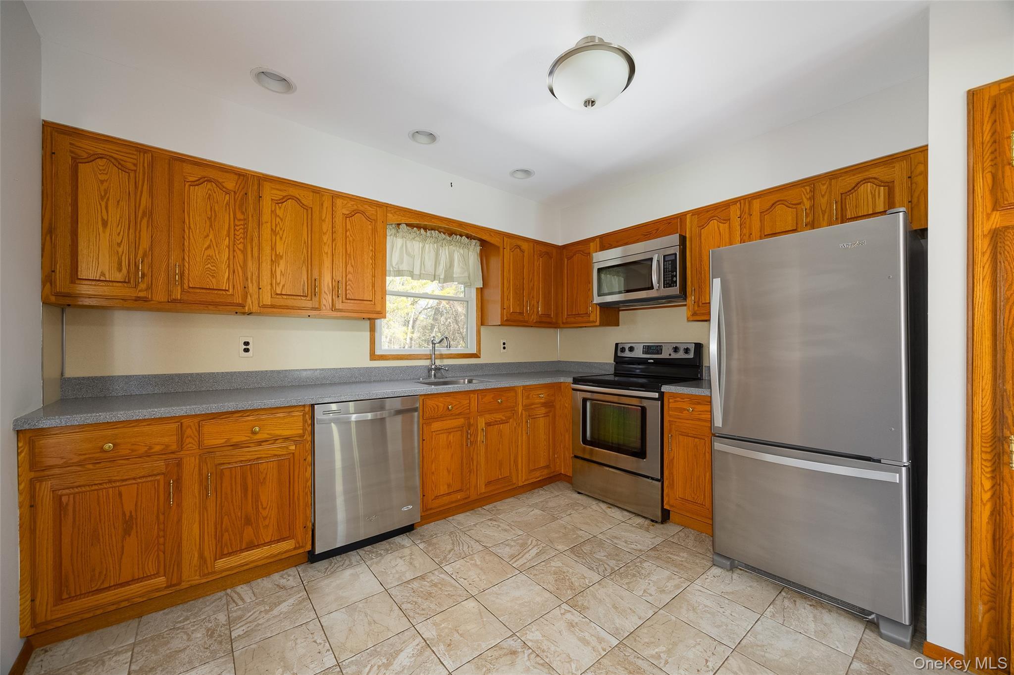 Single Family Julie  Dutchess County, NY 12533, MLS-981663-5