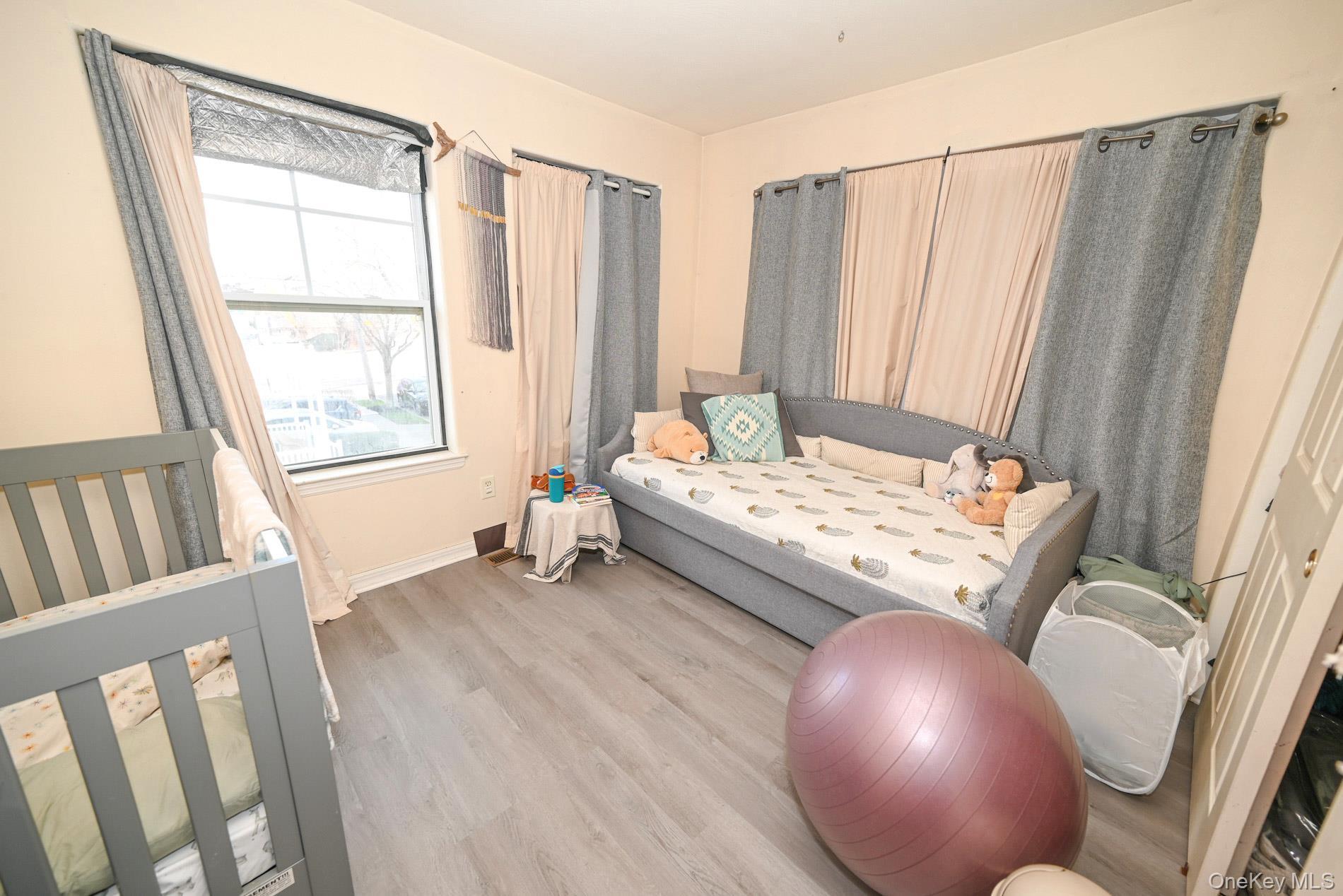 Single Family Aquatic Queens, NY 11692, MLS-981664-15