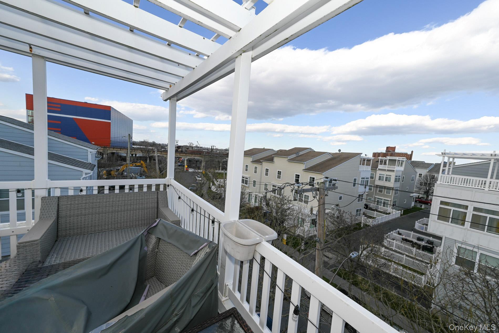 Single Family Aquatic Queens, NY 11692, MLS-981664-24