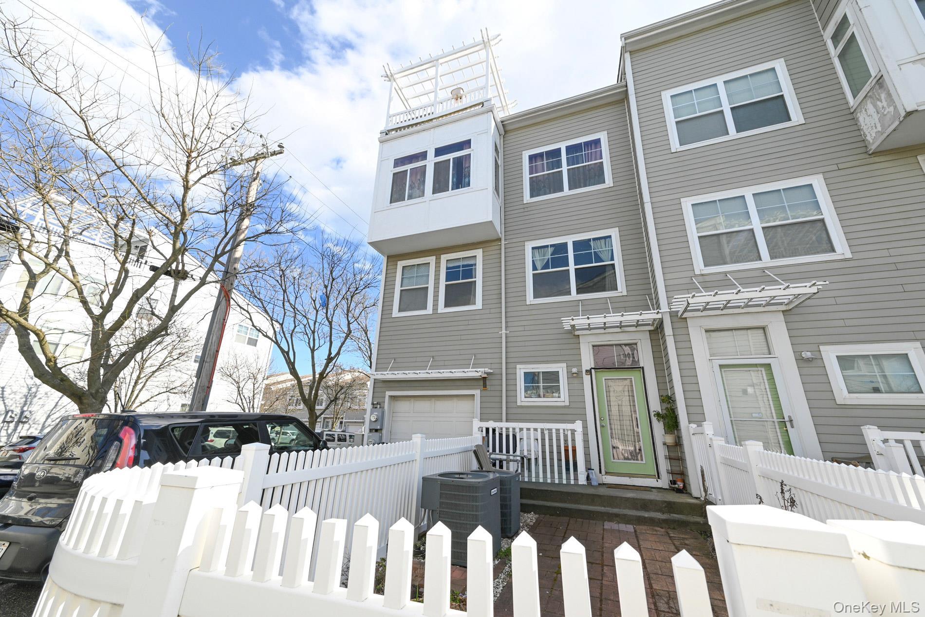 Single Family Aquatic Queens, NY 11692, MLS-981664-30
