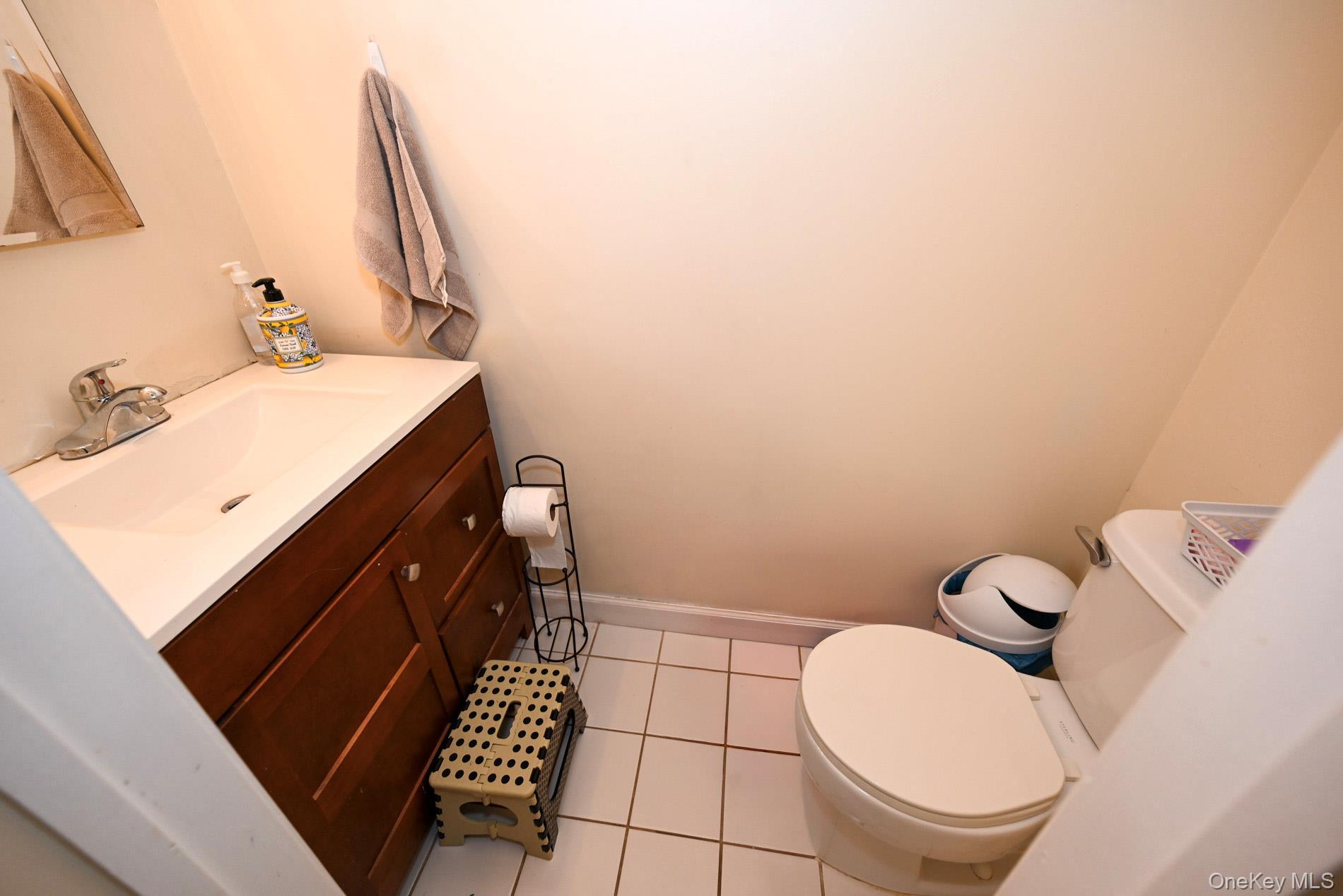 Single Family Aquatic Queens, NY 11692, MLS-981664-5