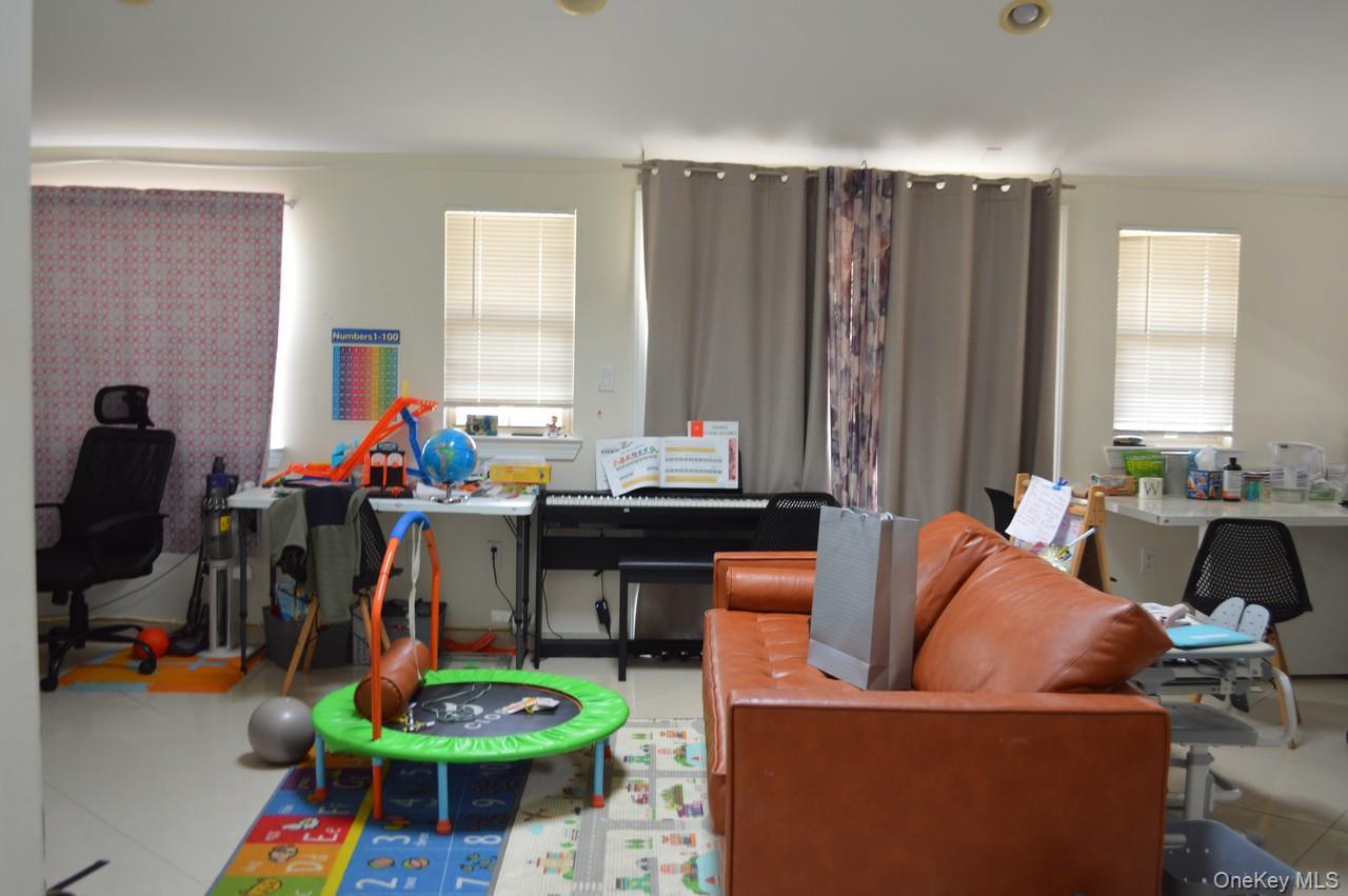 Single Family 209th Street  Queens, NY 11360, MLS-981665-14