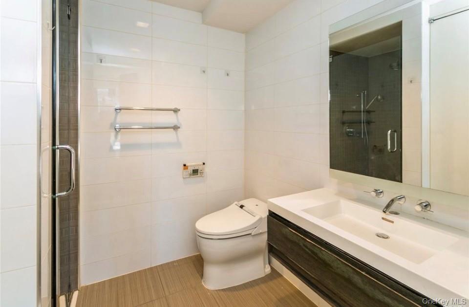 Condo Prince  Queens, NY 11354, MLS-981669-12