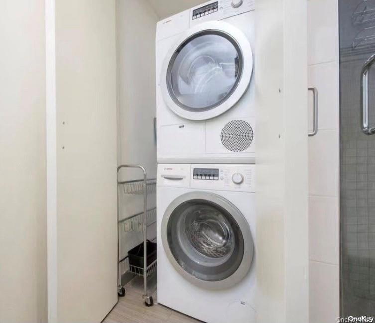 Condo Prince  Queens, NY 11354, MLS-981669-16