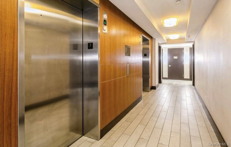 Condo Prince  Queens, NY 11354, MLS-981669-6