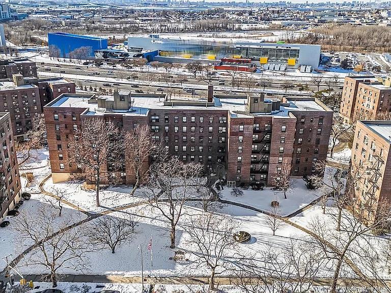 Coop 141st  Queens, NY 11354, MLS-981680-5