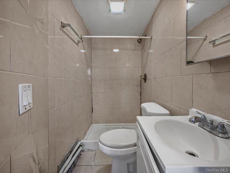 Single Family Elzey  Nassau County, NY 11003, MLS-981683-14