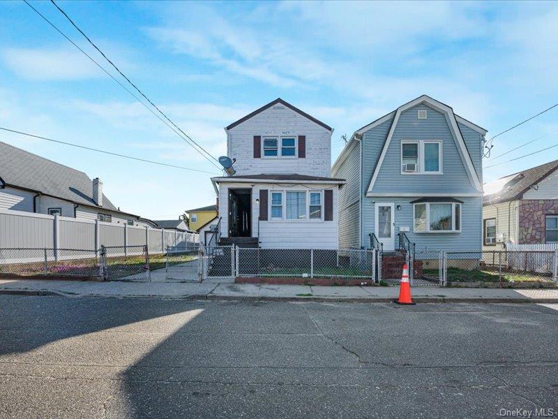 Single Family Elzey  Nassau County, NY 11003, MLS-981683-2