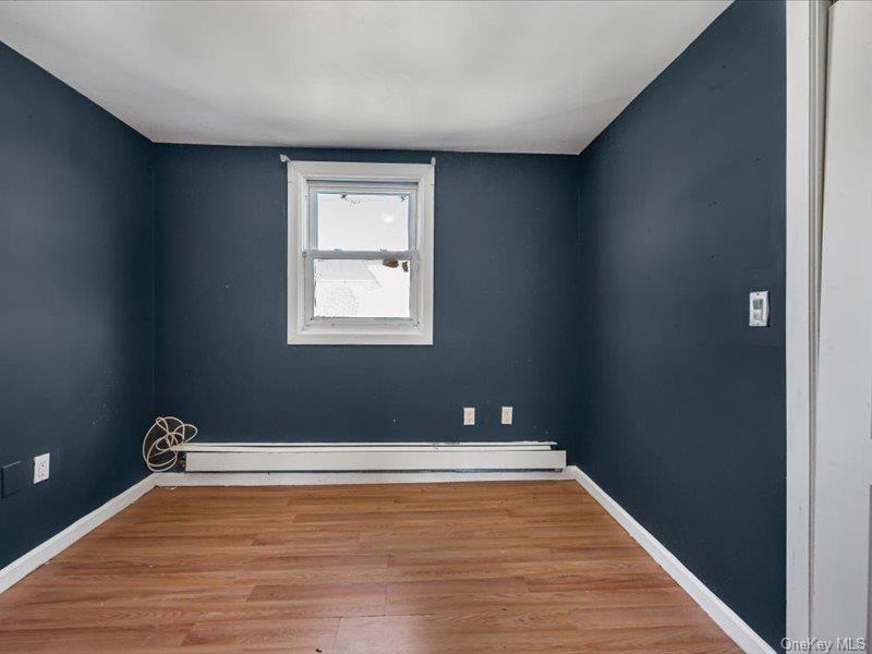 Single Family Elzey  Nassau County, NY 11003, MLS-981683-23