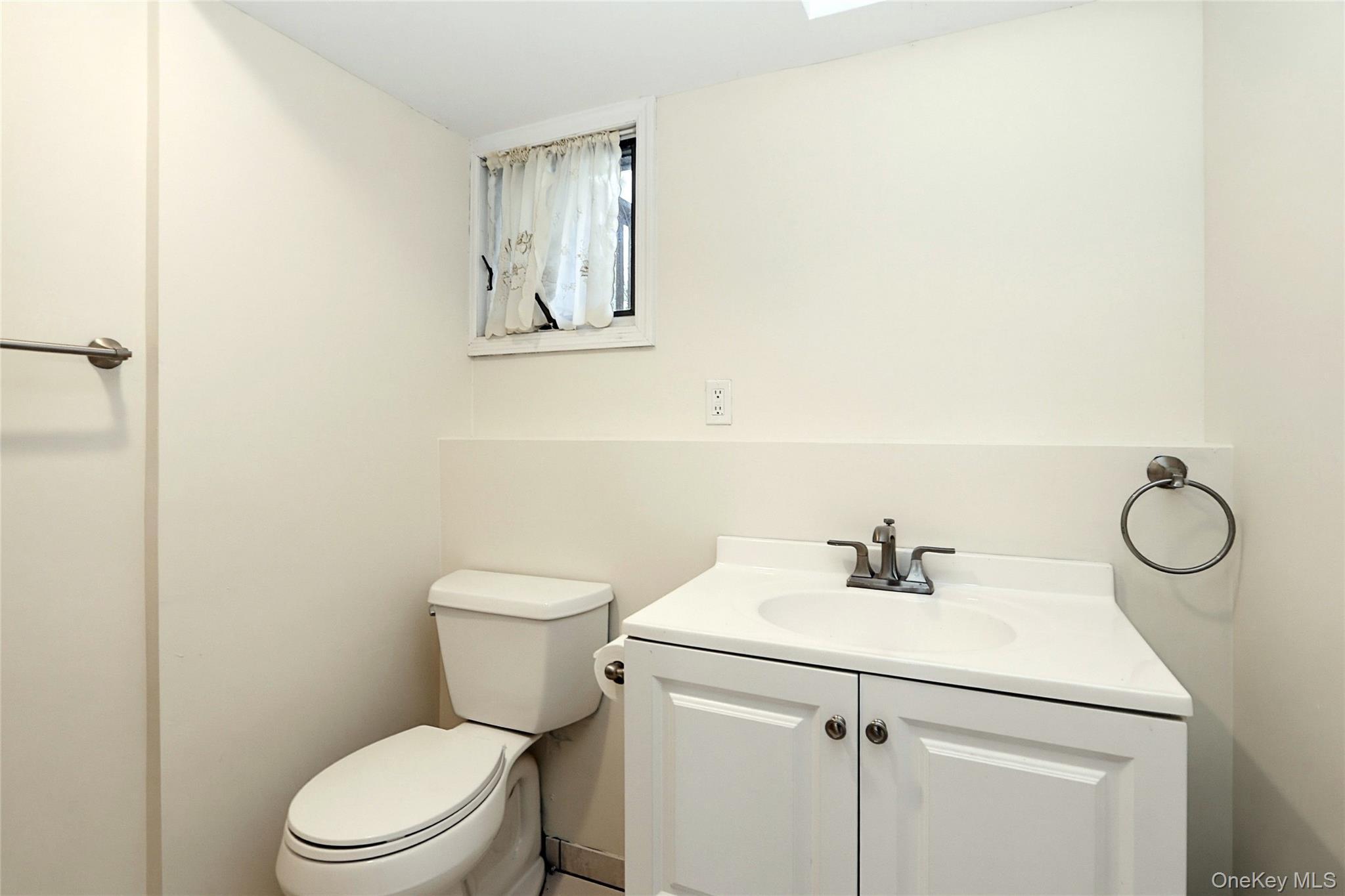 Single Family Woolsey  Nassau County, NY 11542, MLS-981701-25