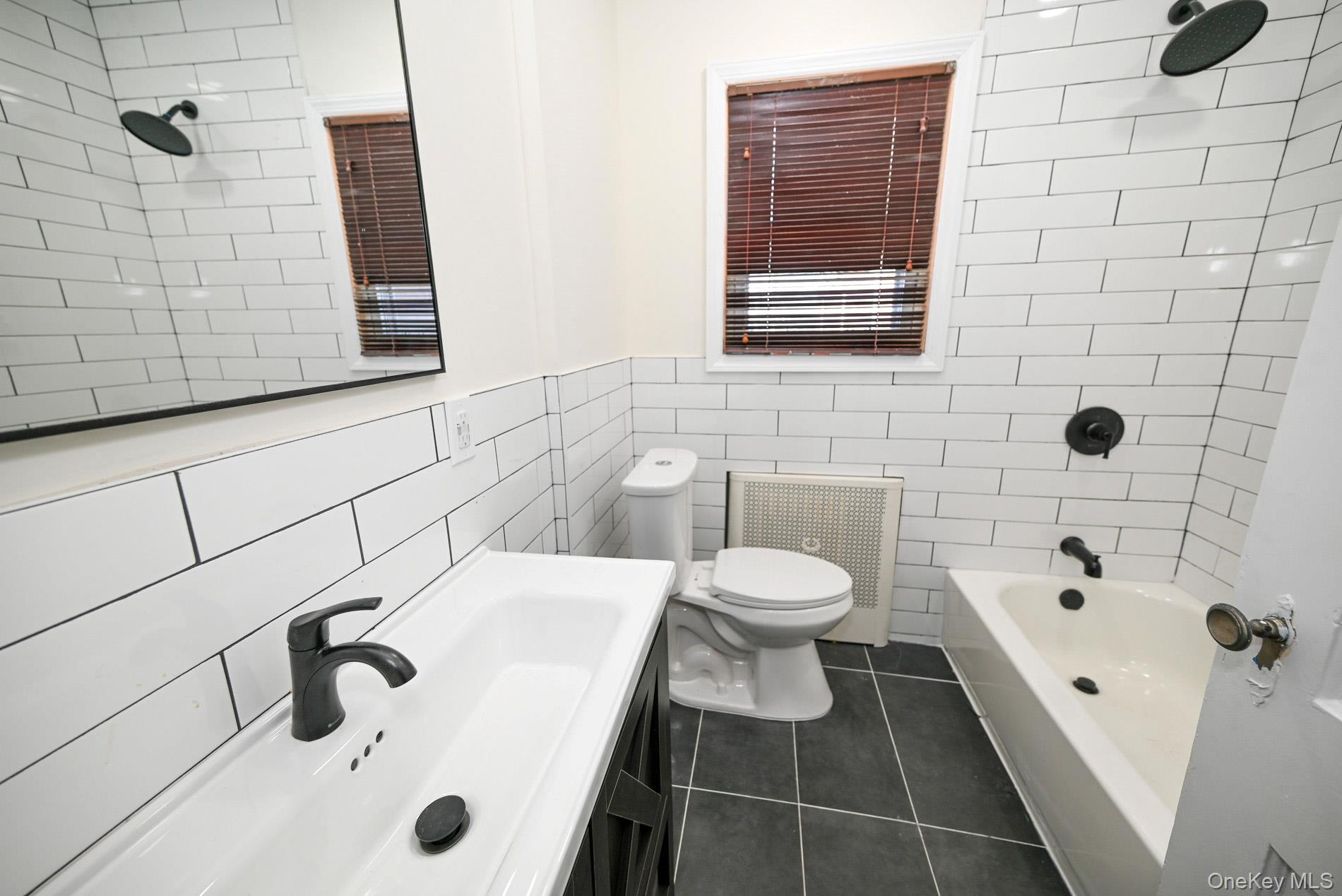 Single Family Hendrickson  Nassau County, NY 11580, MLS-981717-7