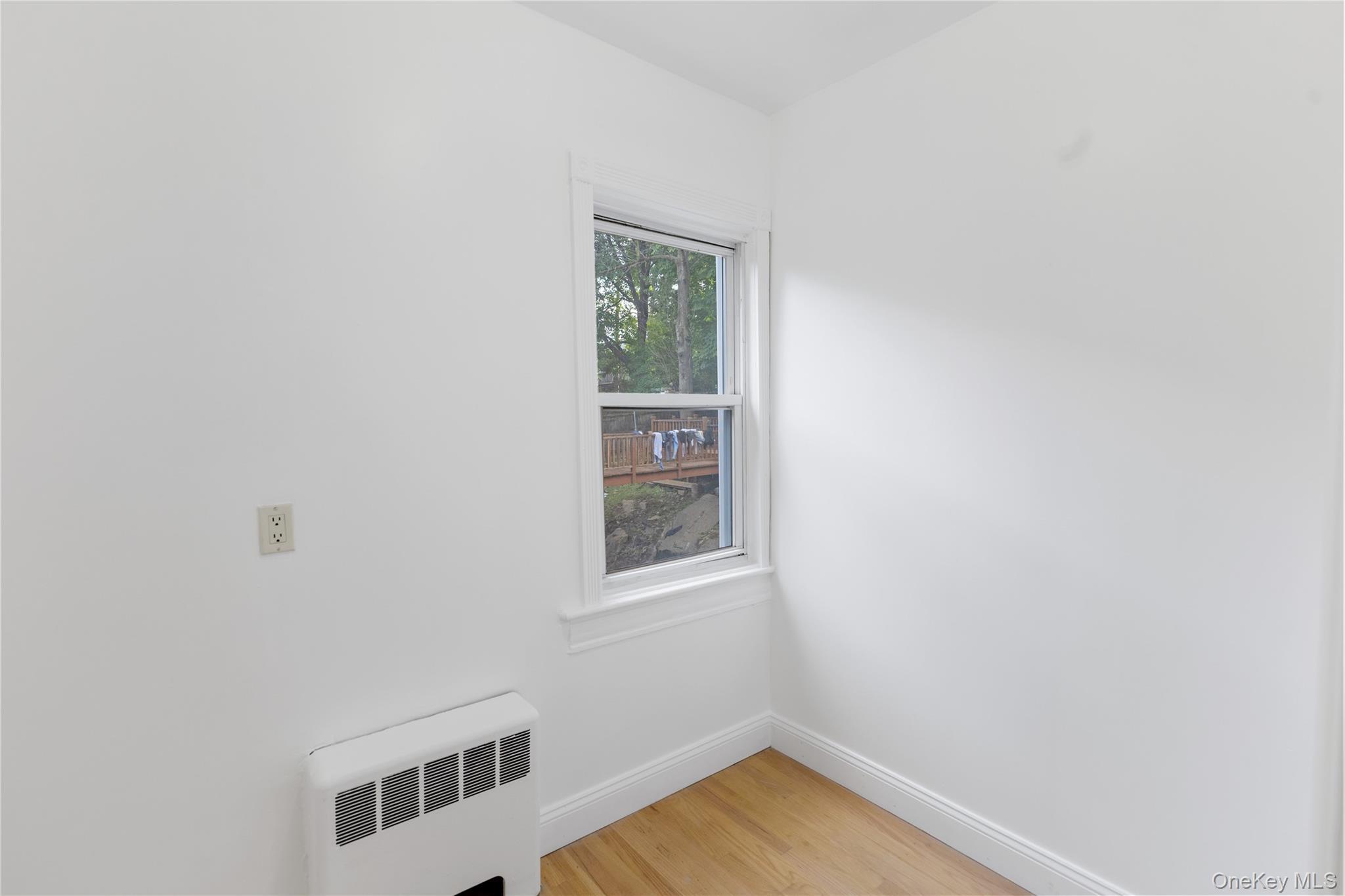 Single Family Desmond  Westchester County, NY 10708, MLS-981724-10