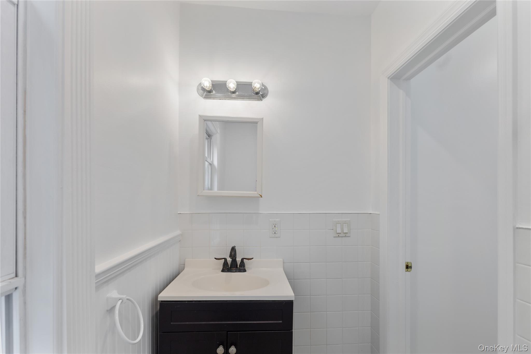 Single Family Desmond  Westchester County, NY 10708, MLS-981724-11