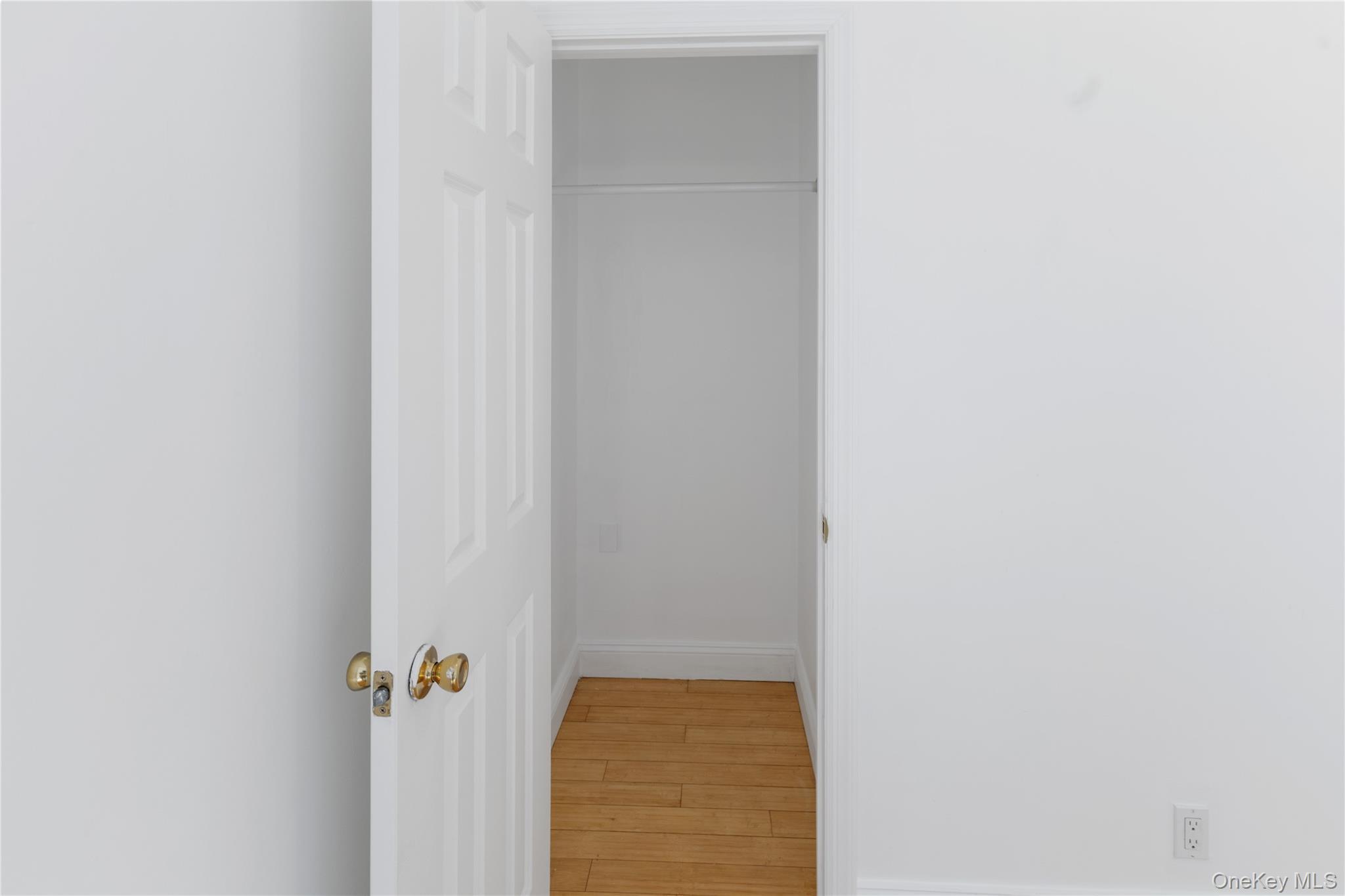 Single Family Desmond  Westchester County, NY 10708, MLS-981724-5