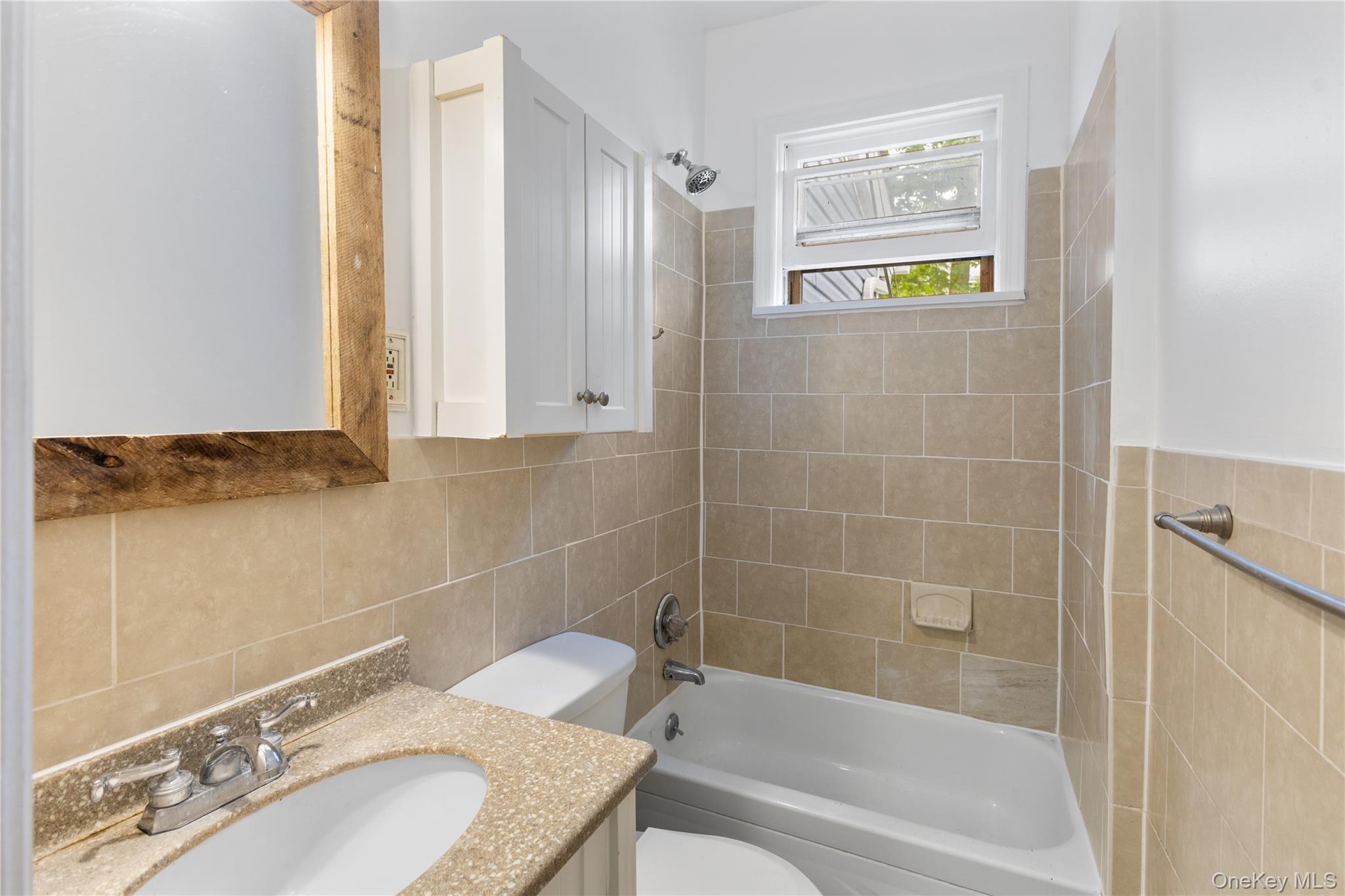 Single Family Desmond  Westchester County, NY 10708, MLS-981724-6