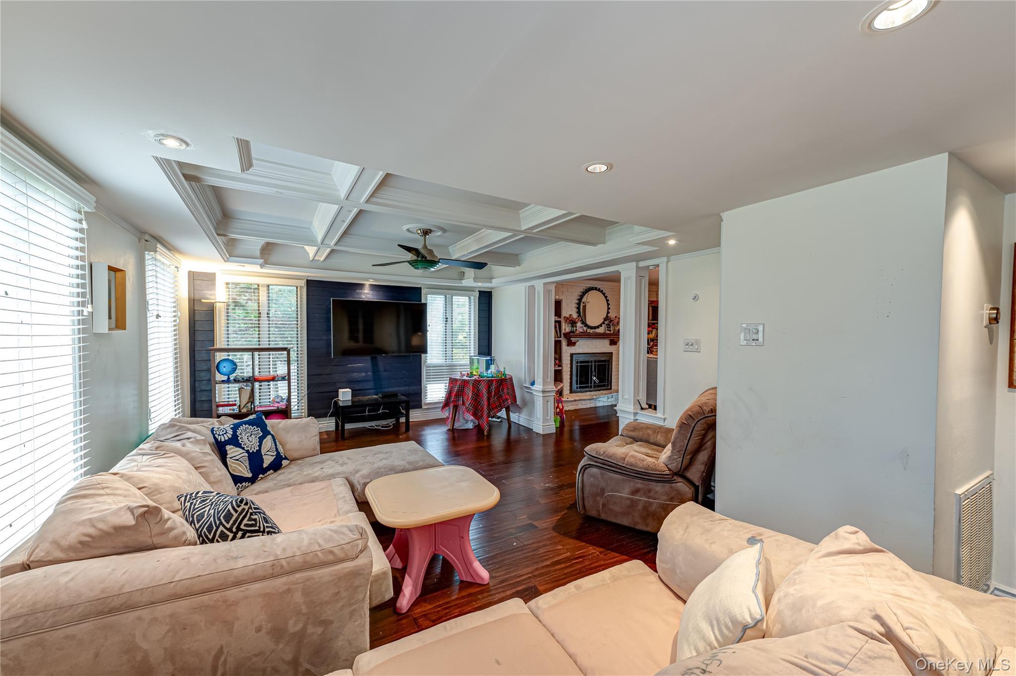 Single Family Barnsley  Suffolk County, NY 11766, MLS-981741-7