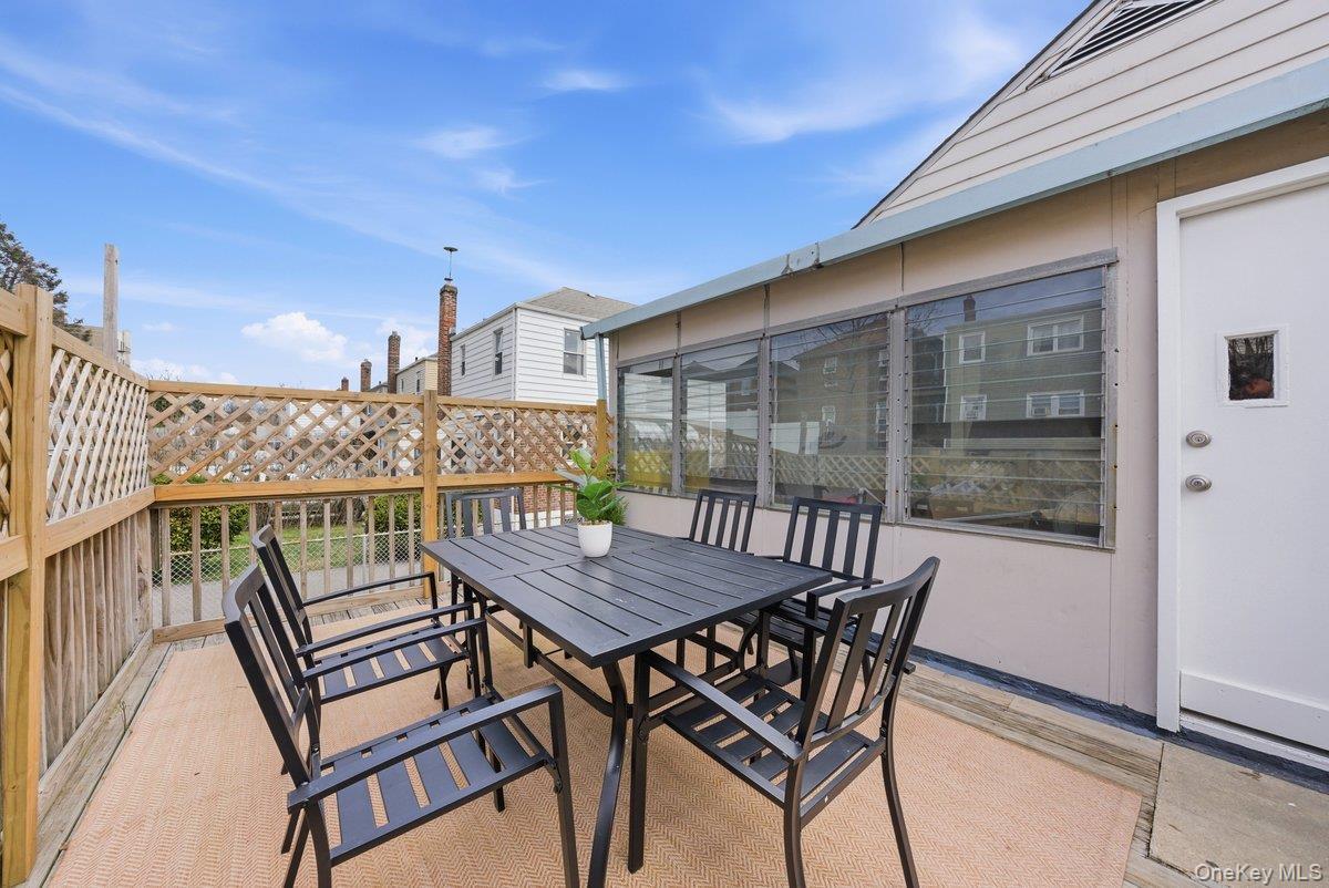 Single Family Woodlawn  Westchester County, NY 10704, MLS-981752-22