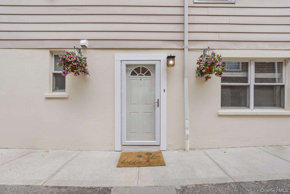Single Family Woodlawn  Westchester County, NY 10704, MLS-981752-26