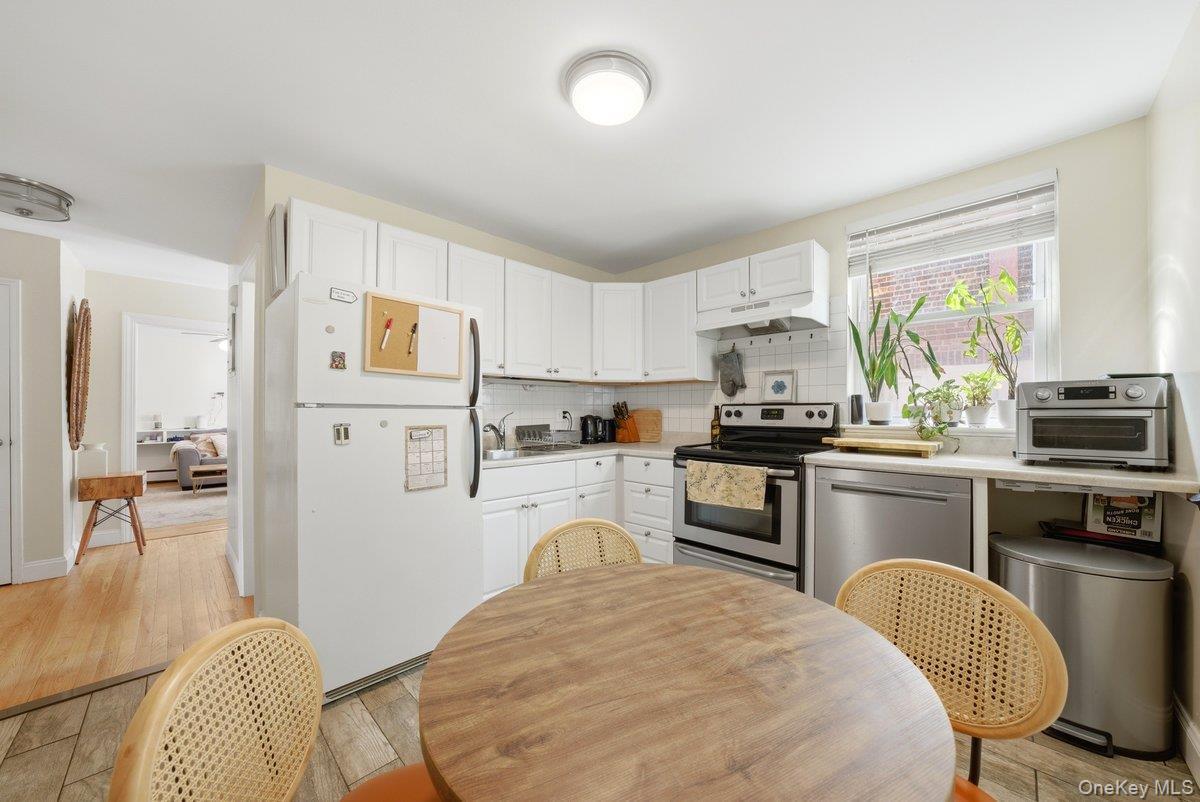 Single Family Woodlawn  Westchester County, NY 10704, MLS-981752-29