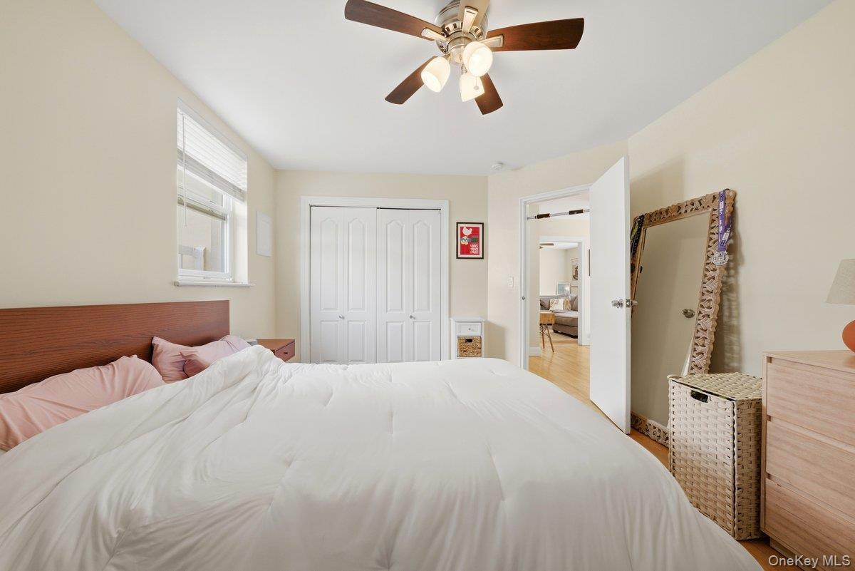 Single Family Woodlawn  Westchester County, NY 10704, MLS-981752-36