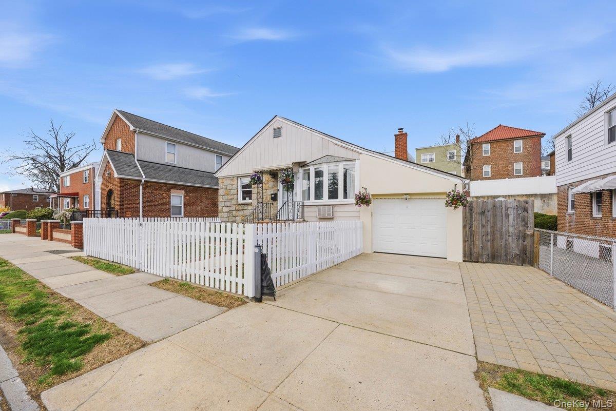 Single Family Woodlawn  Westchester County, NY 10704, MLS-981752-49