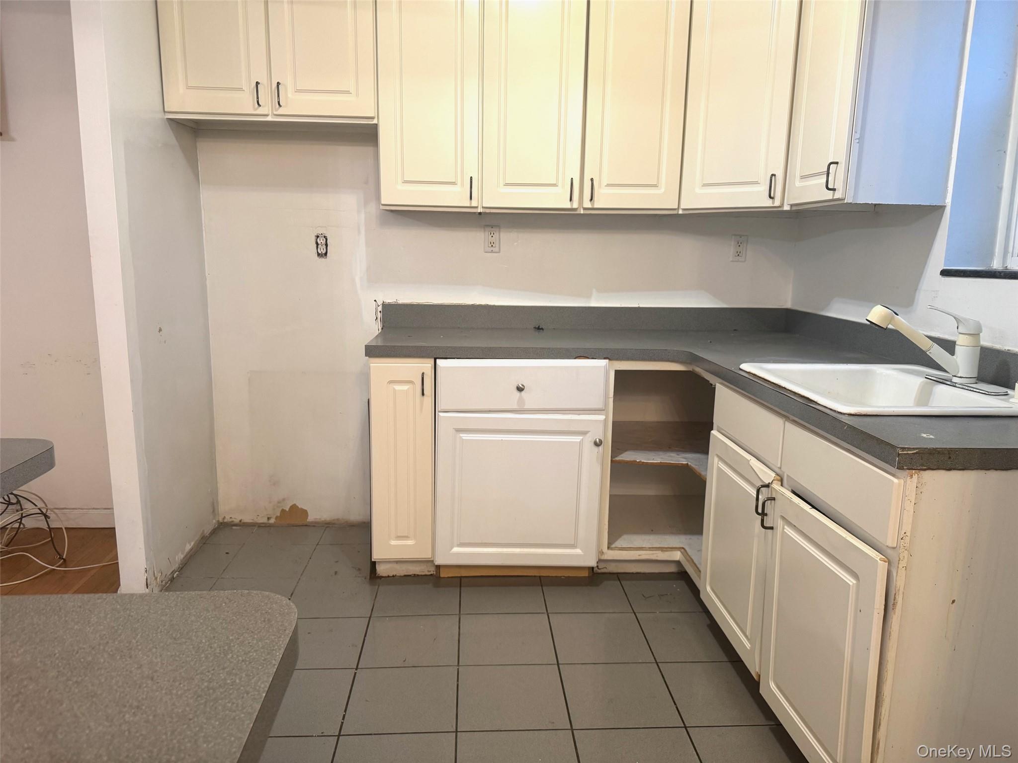 Coop Bond  Nassau County, NY 11021, MLS-981762-6