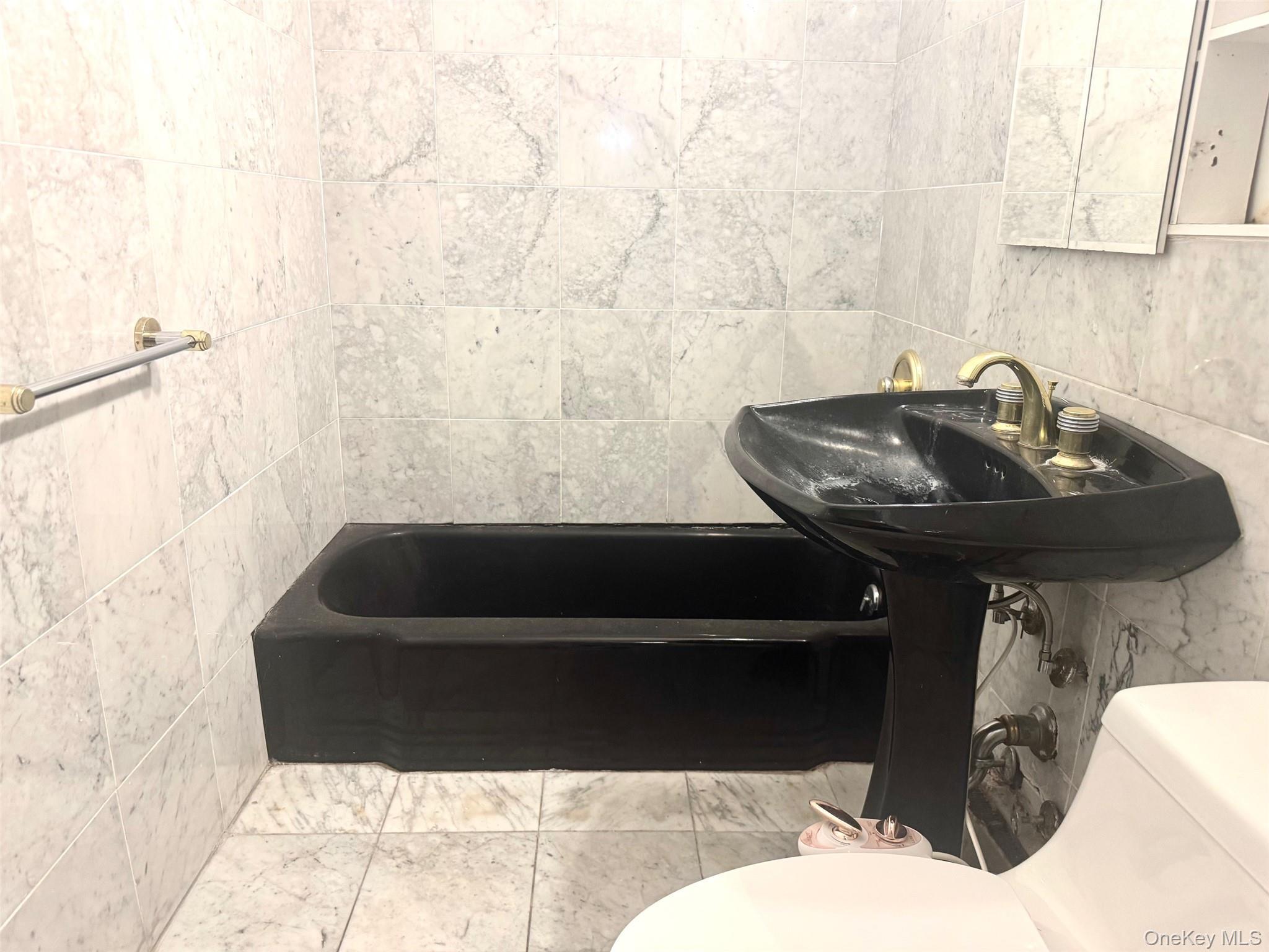 Coop Bond  Nassau County, NY 11021, MLS-981762-9